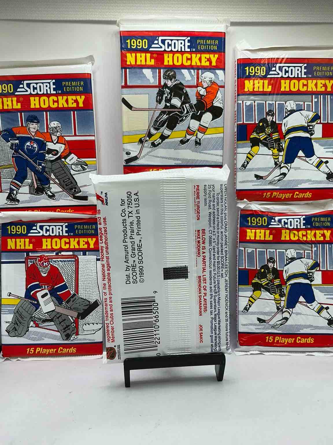 Condition photo showing New/Like New for beautiful & rare! wayne gretzky!? 1990 score hockey unopened packs! look for key rookies & wayne gretzky cards in these amazing packs! straight from box & rare!