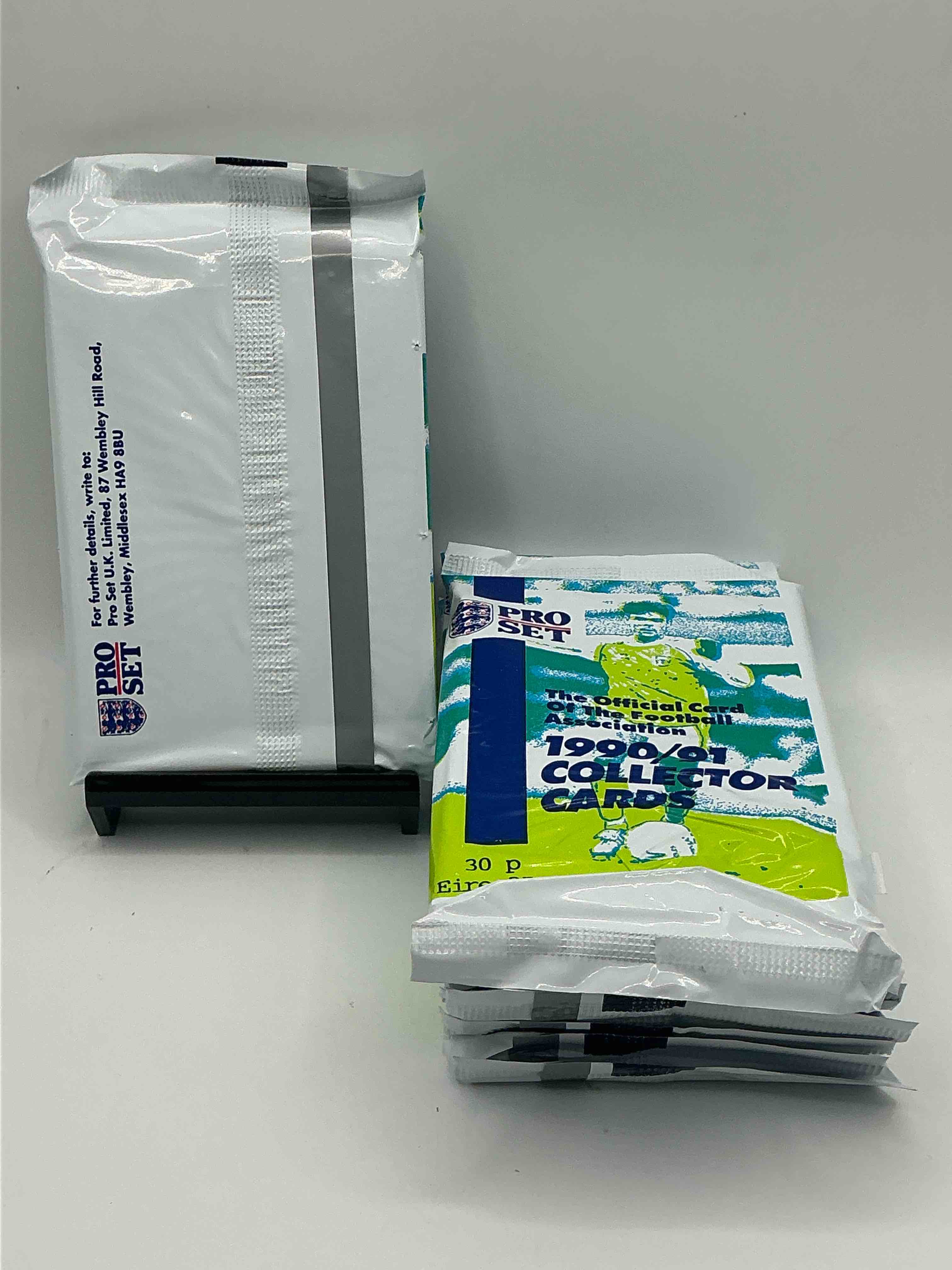 Condition photo showing New/Like New for 1990-91 pro set soccer card packs! get in the soccer mood with these awesome packs- 10 cards in each one! celebrate the world cup coming to the usa with these pieces of history!
