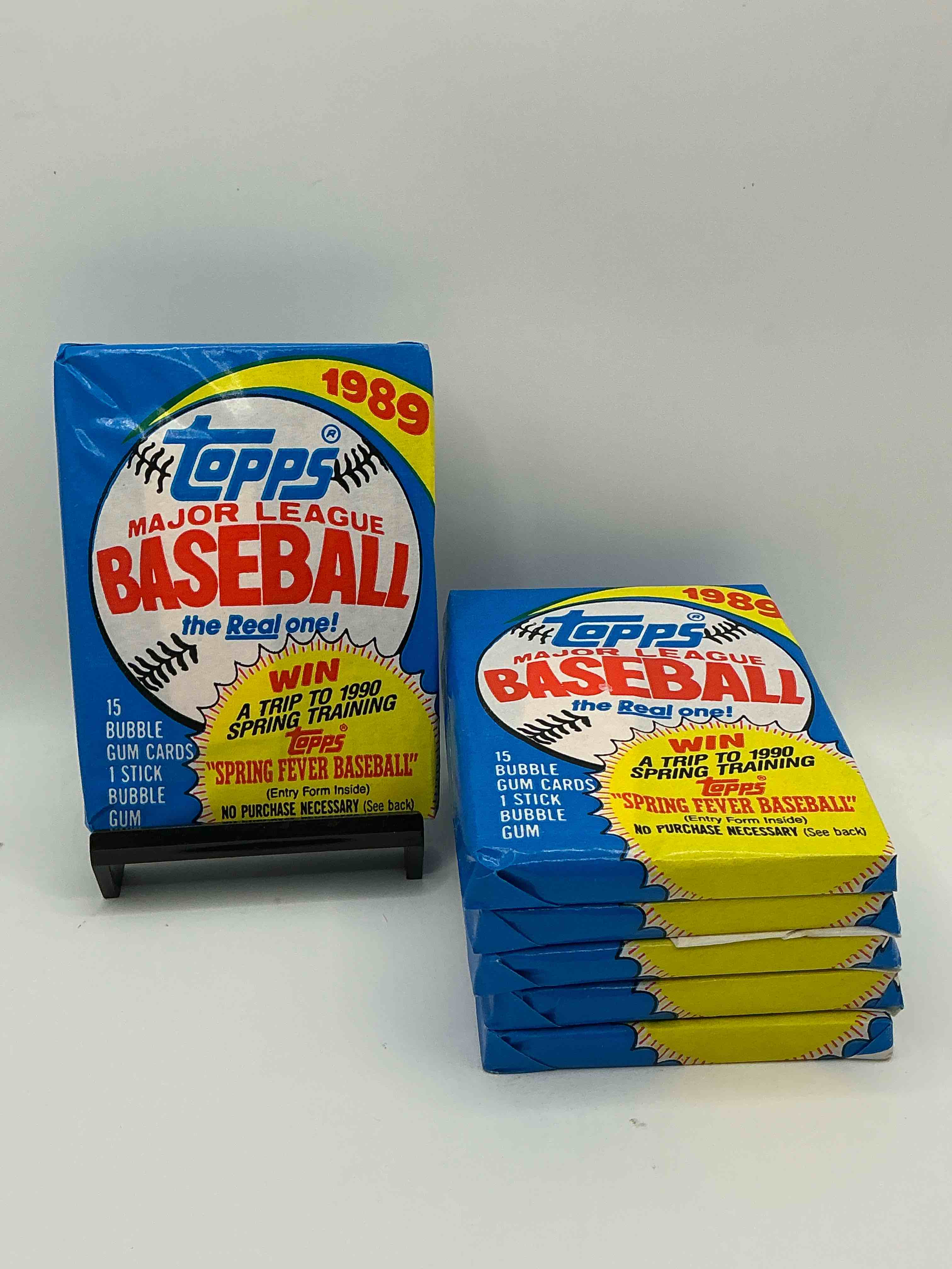 john smoltz & randy johnson rookies!? 1989 topps baseball unopened sports card wax packs! direct from original retail case! search for valuable ken griffey jr. & randy johnson rookie cards as well as valuable bo jackson
