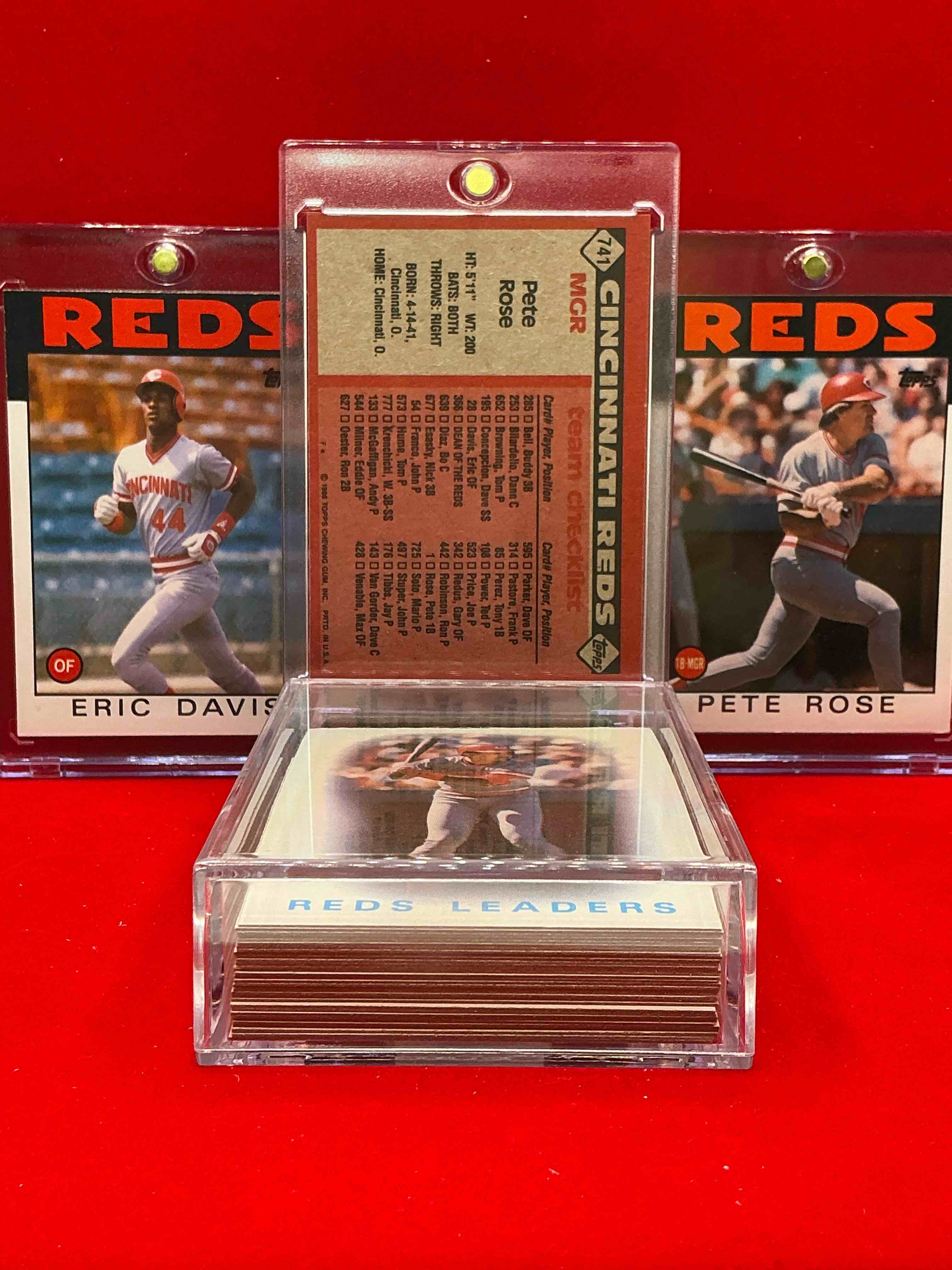 Condition photo showing New/Like New for 1986 reds topps baseball team collection! vintage reds lot! barry larkin, eric davis, pete rose & more! 80’s baseball history… cincinnati reds! 