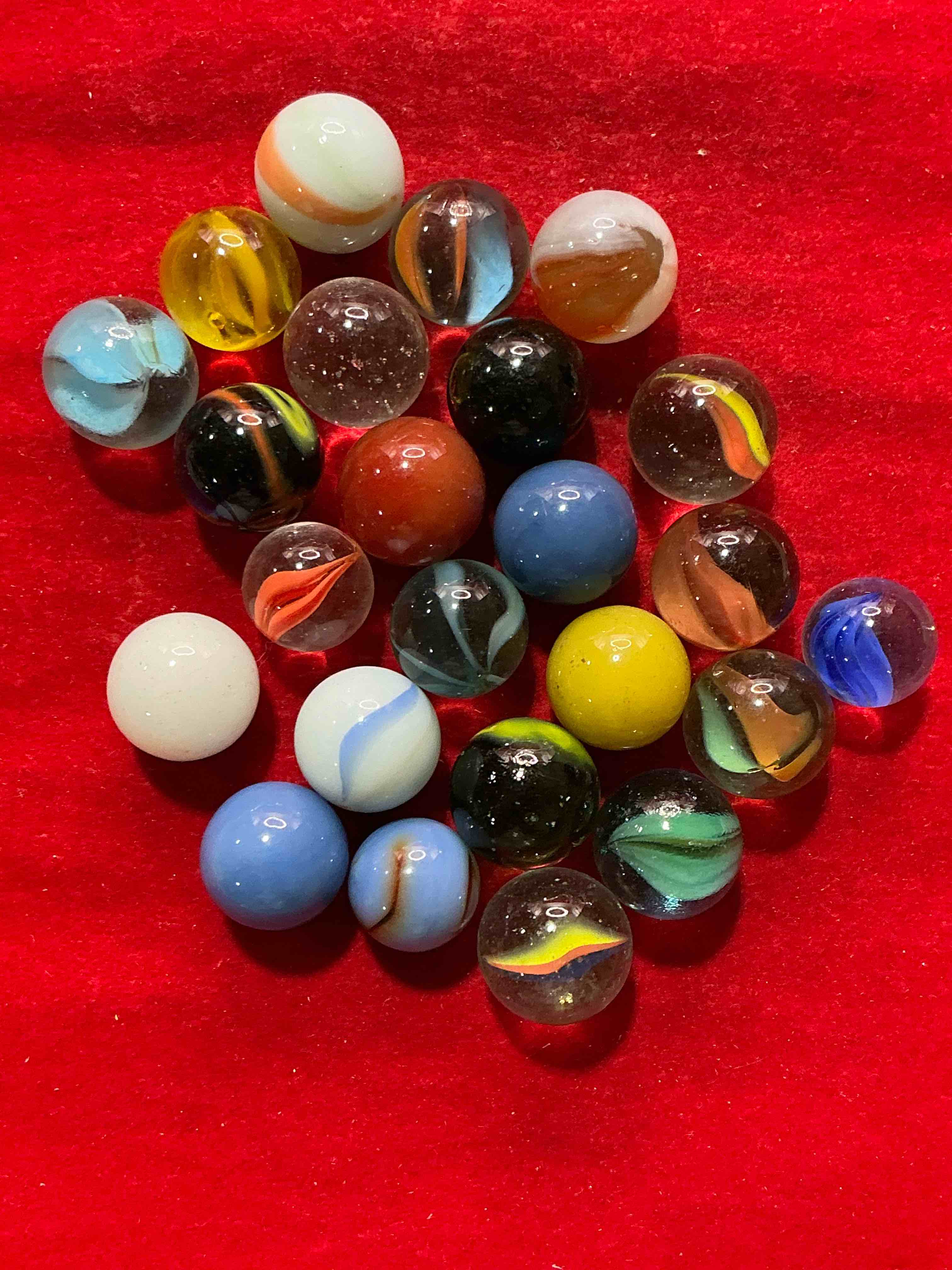 Condition photo showing New/Like New for antique glass marbles! genuine stunning marbles lot, some marbles made between the years 1925-1965 & some may be made with uranium! some may are great depression era & even earlier! gorgeous, authentic pieces of history!
