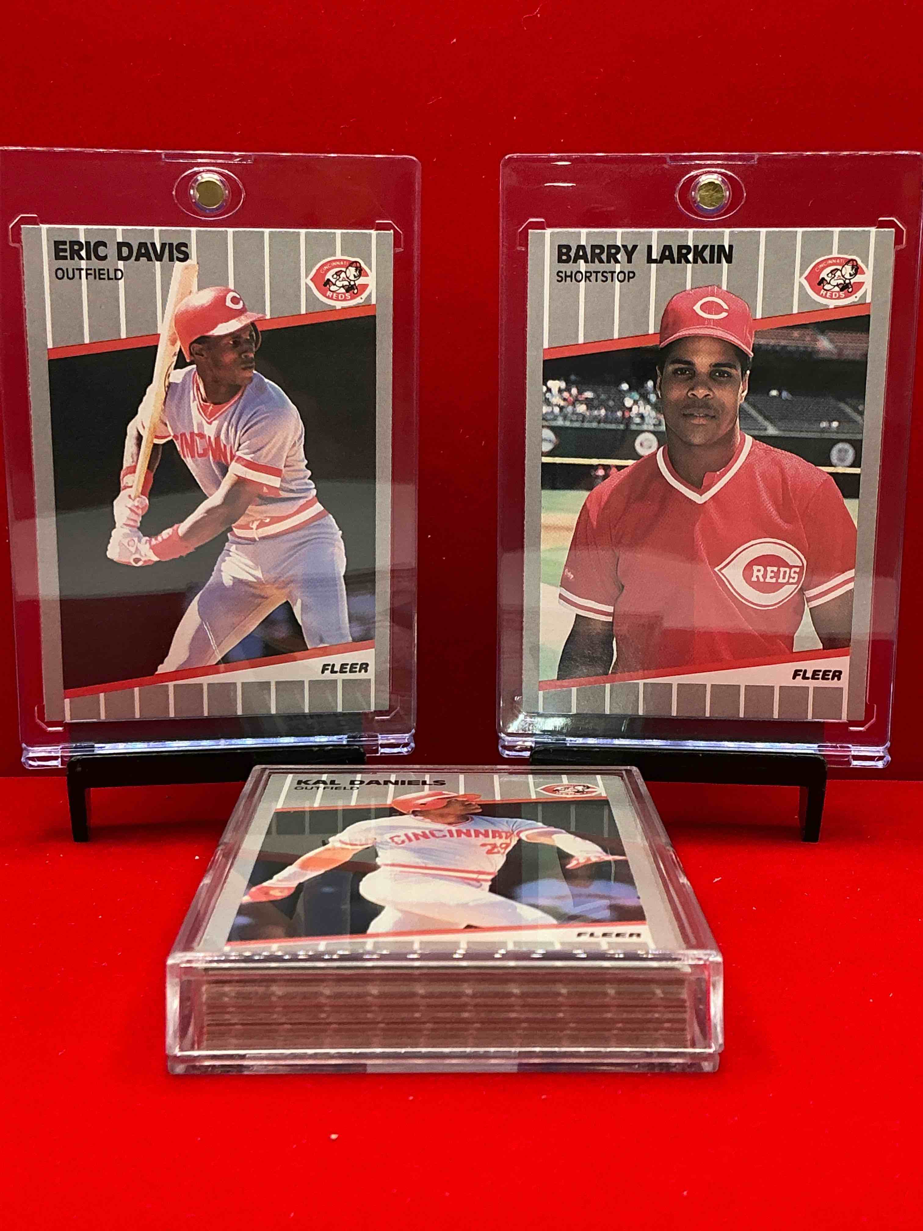 Condition photo showing New/Like New for eric davis! barry larkin! 1989 fleer reds team set! 29 card reds set! barry larkin, kal daniels & more! reds fans rejoice!