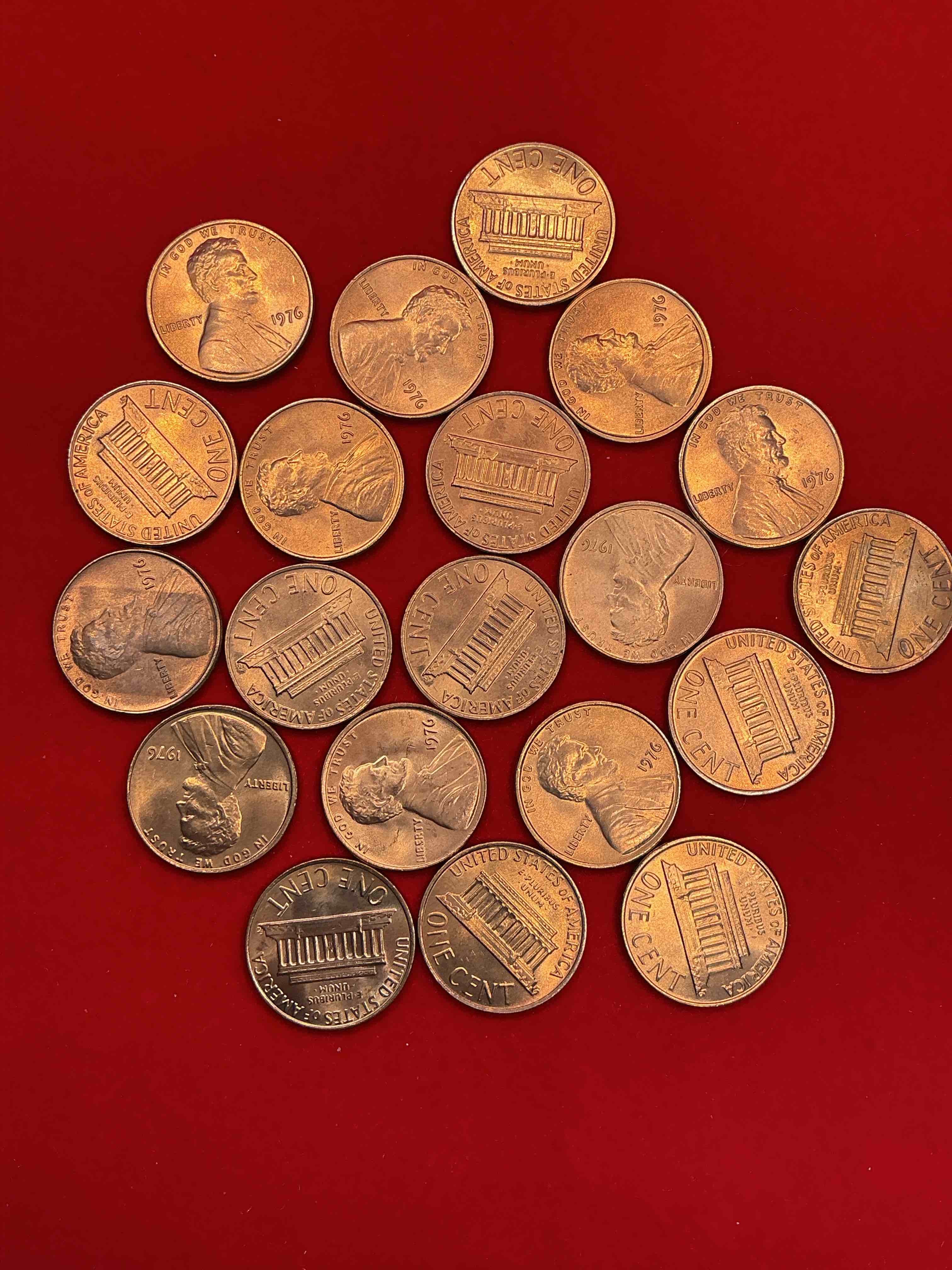 Condition photo showing New/Like New for 1976 america 200 year anniversary pennies! celebrate america’s bicentennial with the awesome 1976 pennies, direct from the original bank rolls! these pennies have not seen the light of day since 1976, wow! serious collector items!