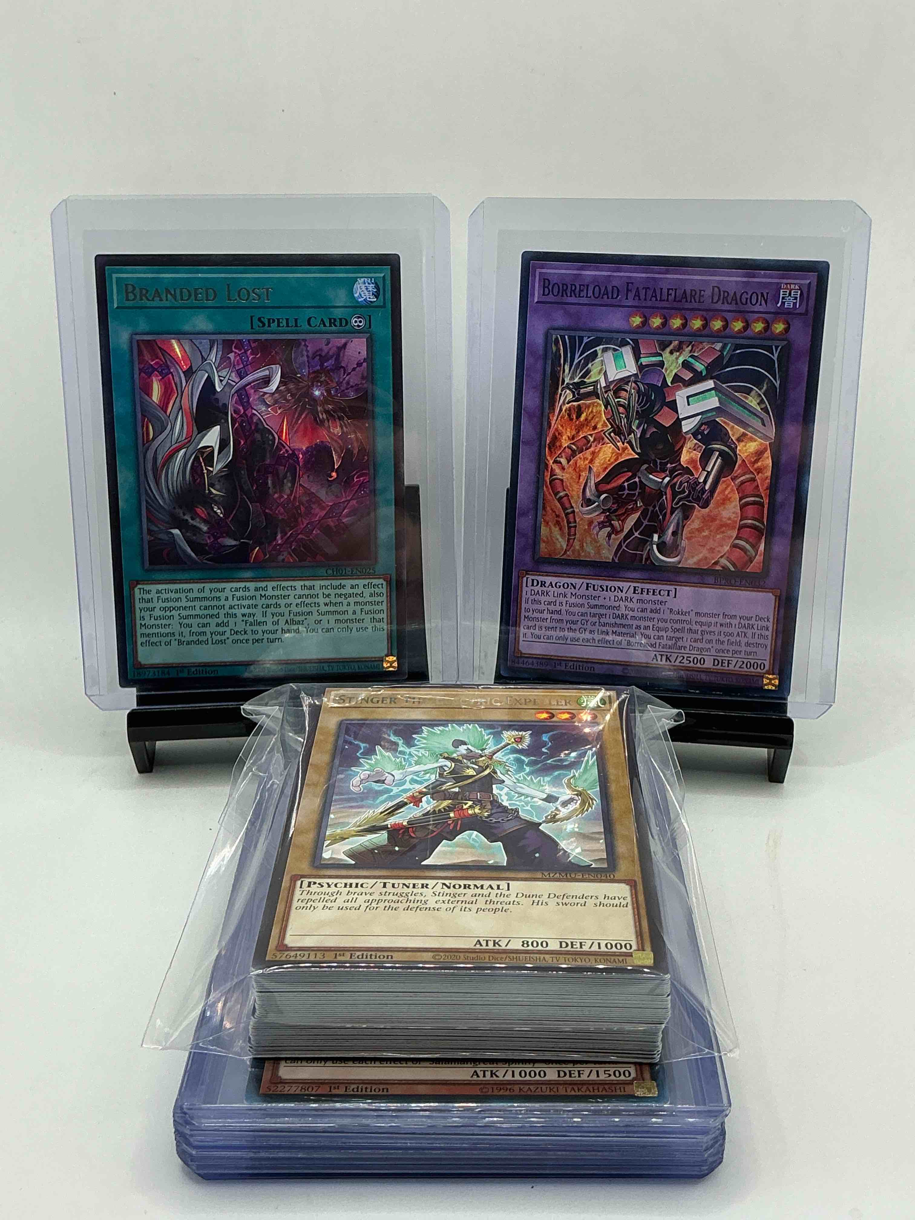 yu-gi-oh 50 card lot! join the craze of yu-gi-oh with these awesome cards! this 50 card lot includes the big three yu-gi-oh category cards, monsters, spells & traps! this 50 card lot includes some of all three! wow! perfect time to start collecting!