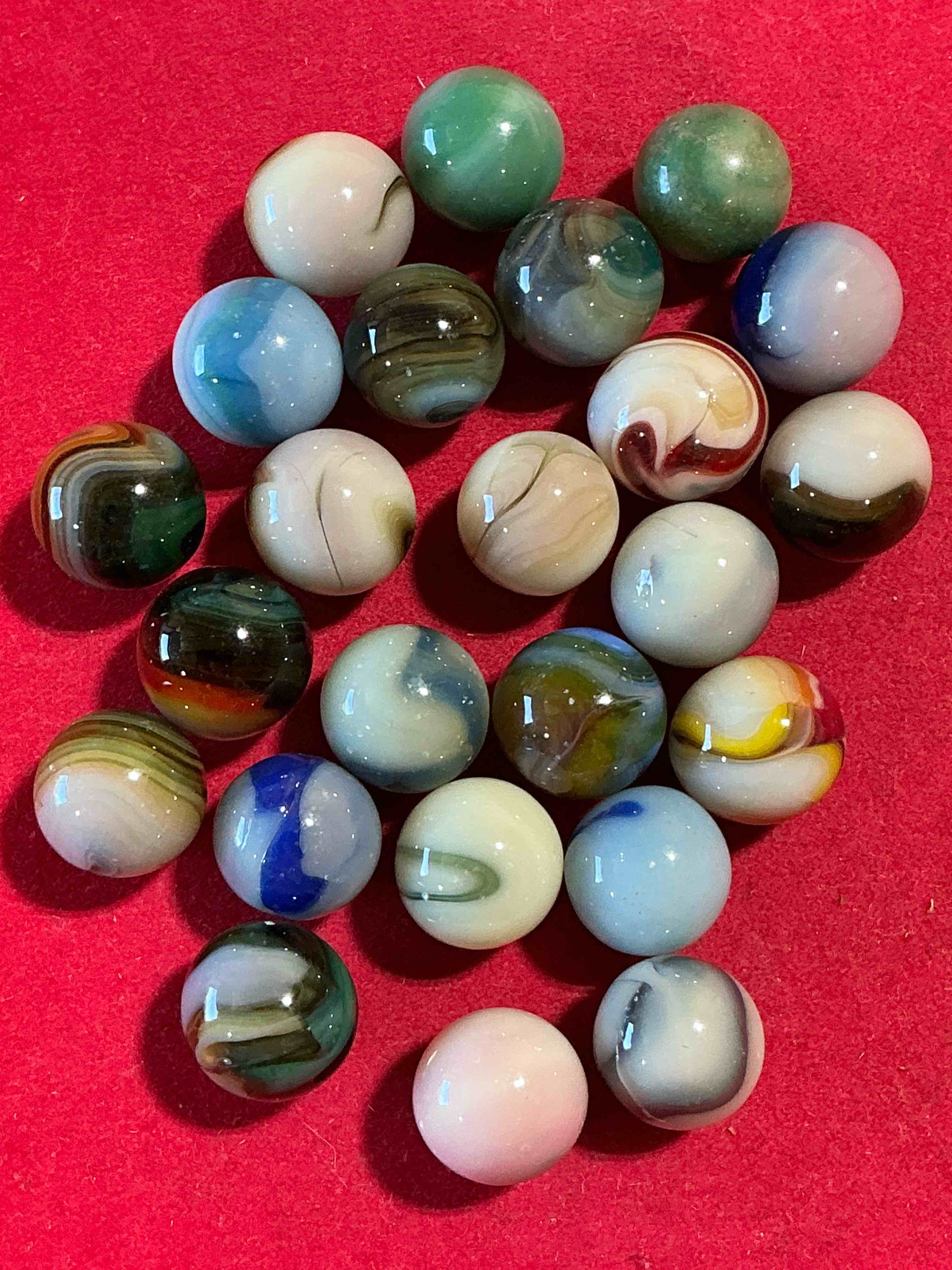 Condition photo showing Good Condition for antique glass marbles! genuine stunning marbles lot, all marbles made between the years 1925-1965 & made with uranium! many are great depression era & even earlier! gorgeous, authentic pieces of history!