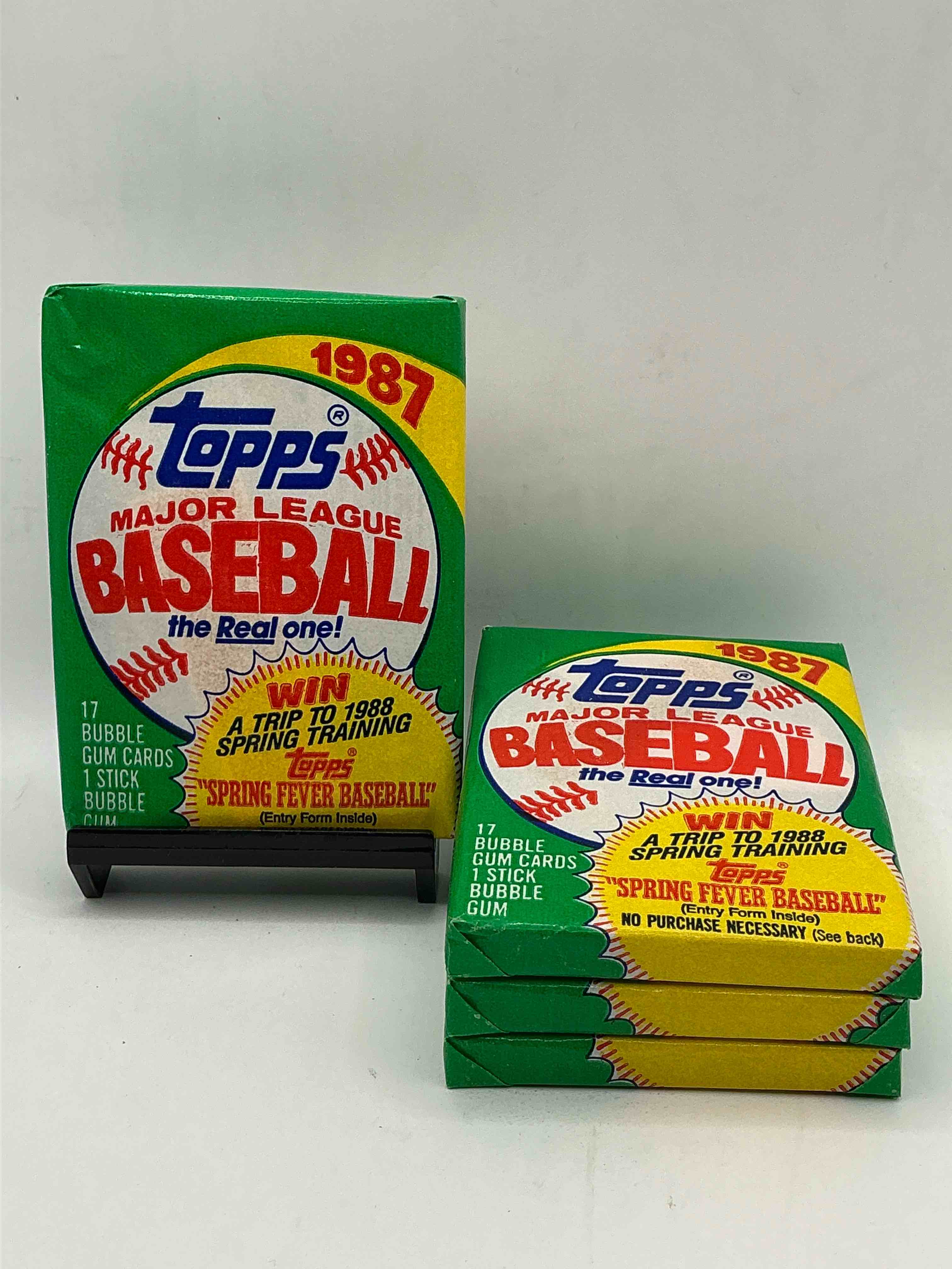 Loaded! 1987 Topps Baseball Unopened Sports Card Collectible Wax Pack, Direct From Original Retail Case! 1987 Topps Baseball Is A Loaded Year With Rookie Cards From Barry Bonds (PSA 10 $300+), Bo Jackson, Jose Canseco & More! Excellent Condition!