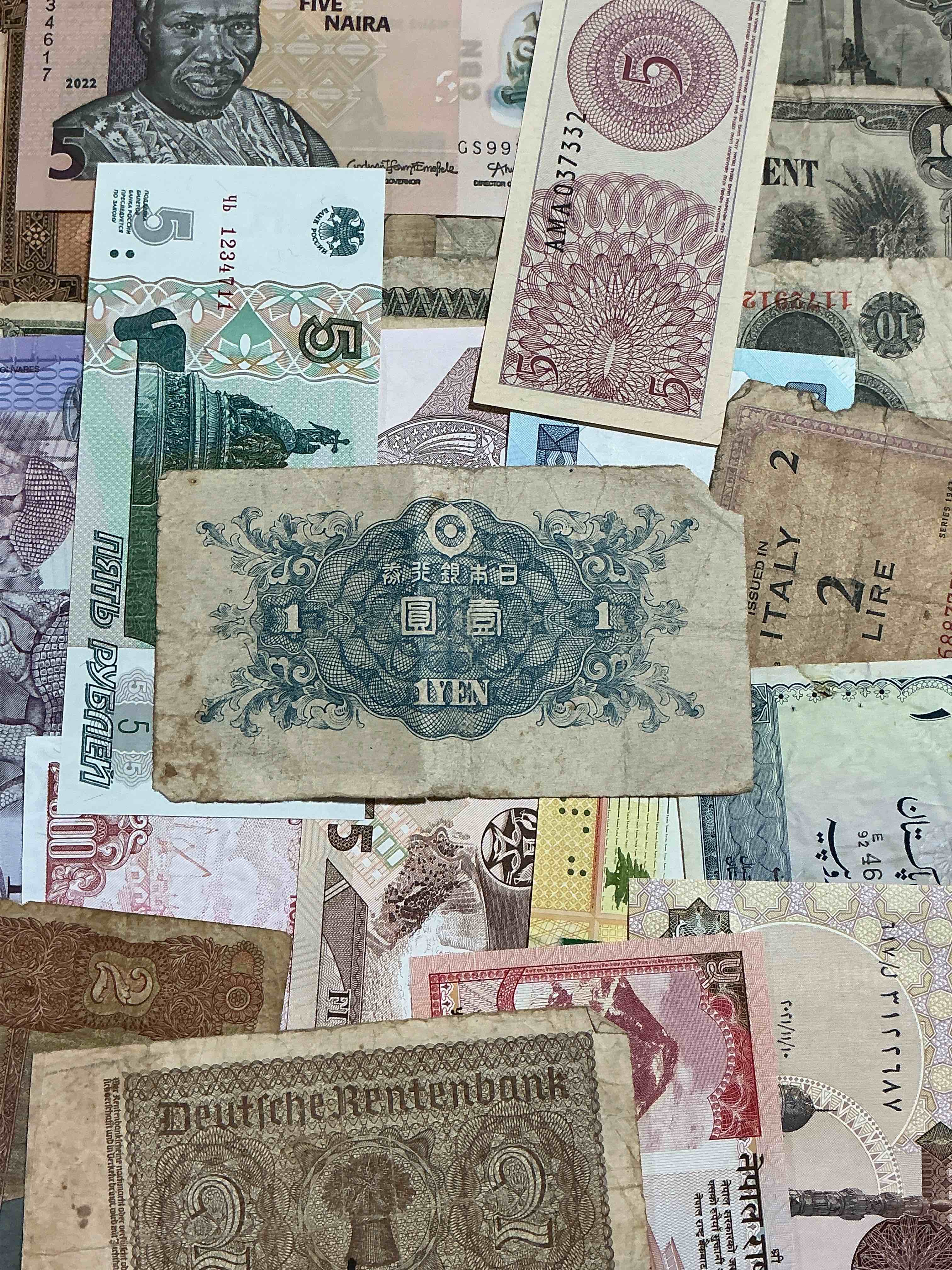 world antique & modern authentic paper money! genuine paper currency from around the world, all bills unique & typically span the last 100 years or so! in circulated & uncirculated condition! impossible to collect!