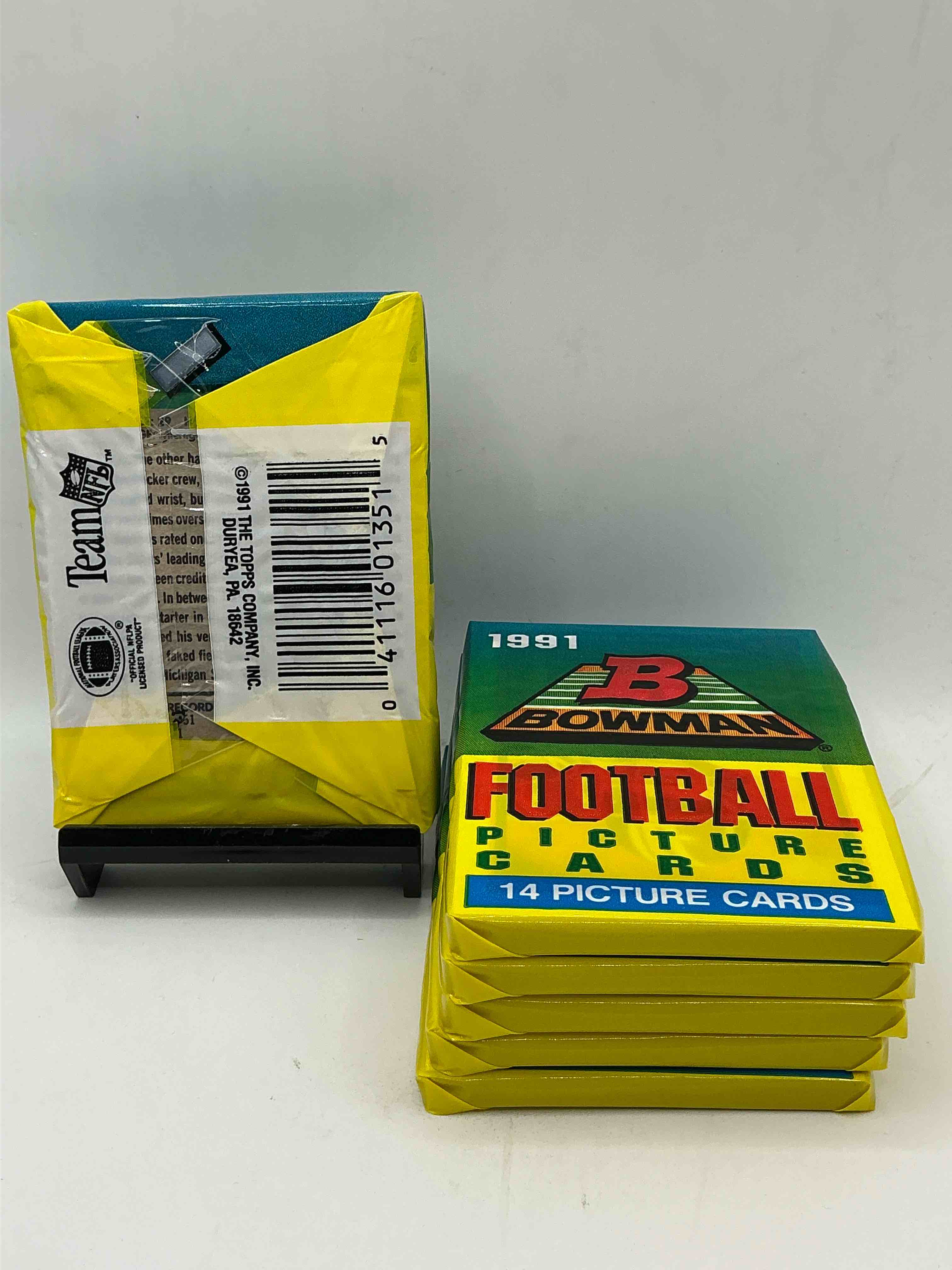 Condition photo showing New/Like New for 1991 bowman football unopened sports card packs direct from original box! search for valuable emmitt smith cards & other stars! super rare & could have some awesome cards inside!