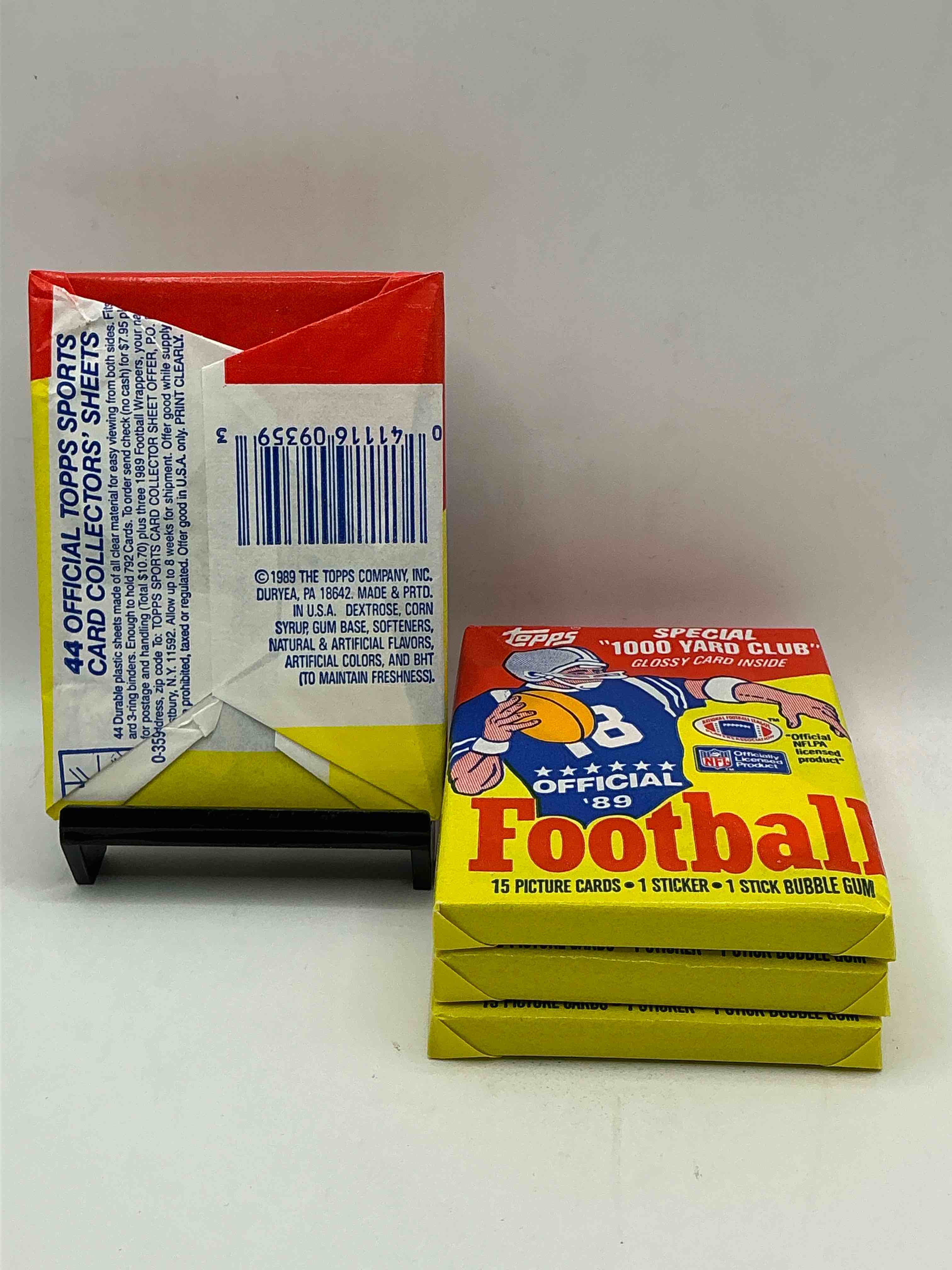 Condition photo showing New/Like New for 1989 topps football unopened sports card wax packs! straight from original box!search for deion sanders rookie cards! along with valuable jerry rice, bo jackson & other 80's stars!