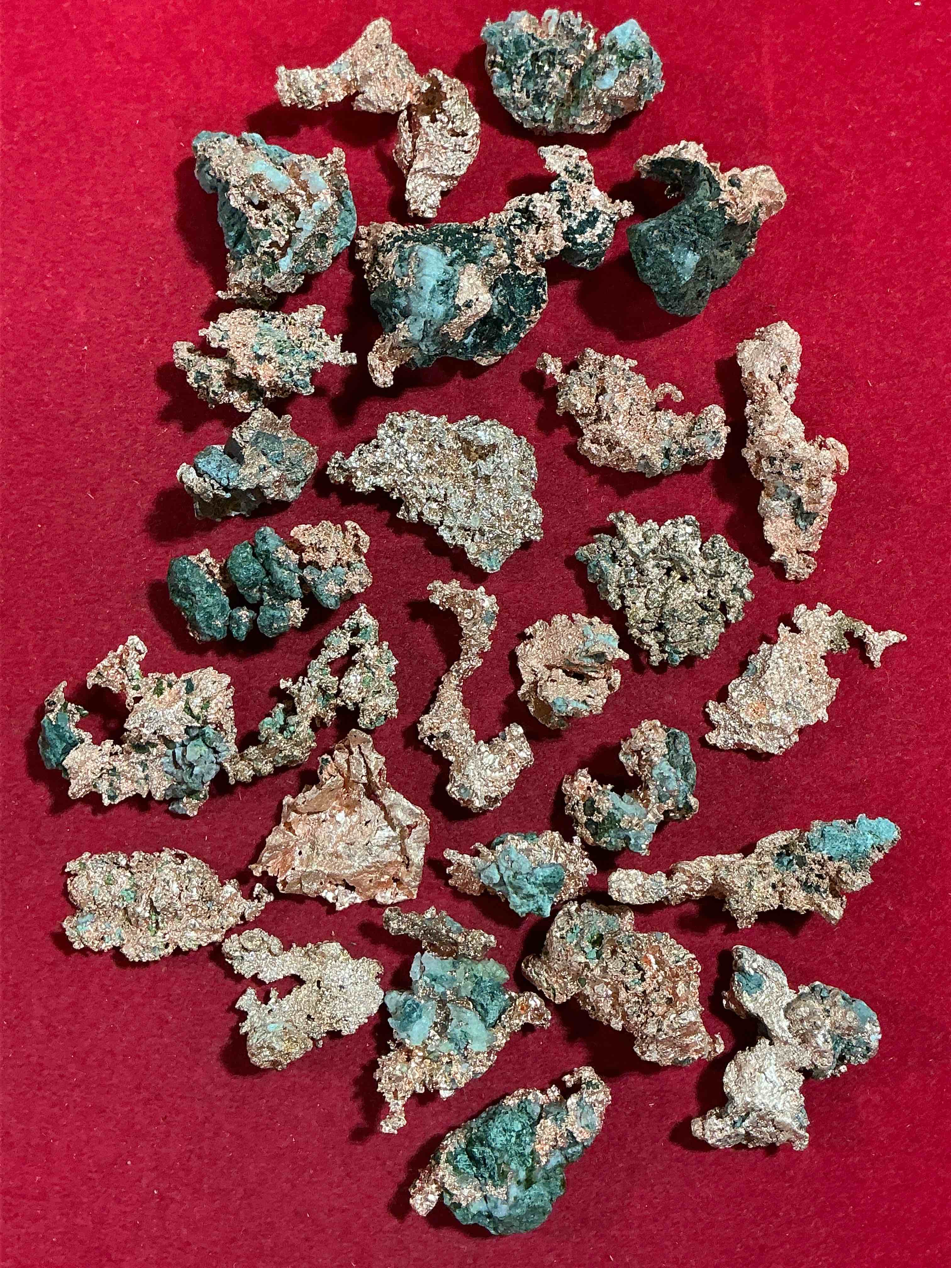 copper wow!  large native michigan raw copper nuggets, straight from michigan copper mine!  rare in unrefined form, each one unique!  almost impossible to find!  total weight of nuggets approx 1/2 pound!  