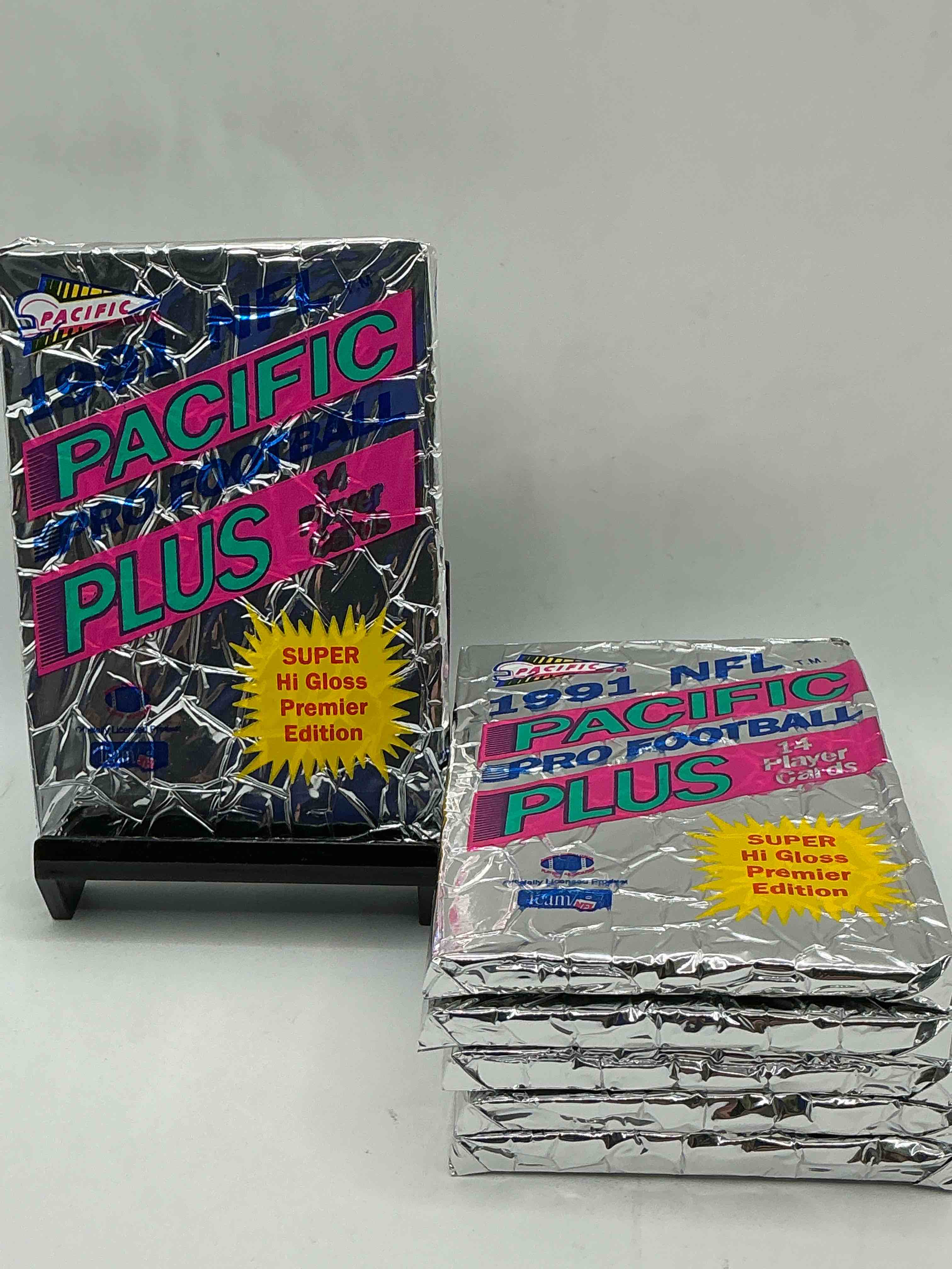1991 pacific football, something you hardly ever see! pacific footbell sealed card pack, direct from original retail case. search for brett favre rookie, barry sanders, jerry rice & so much more! hard to find!