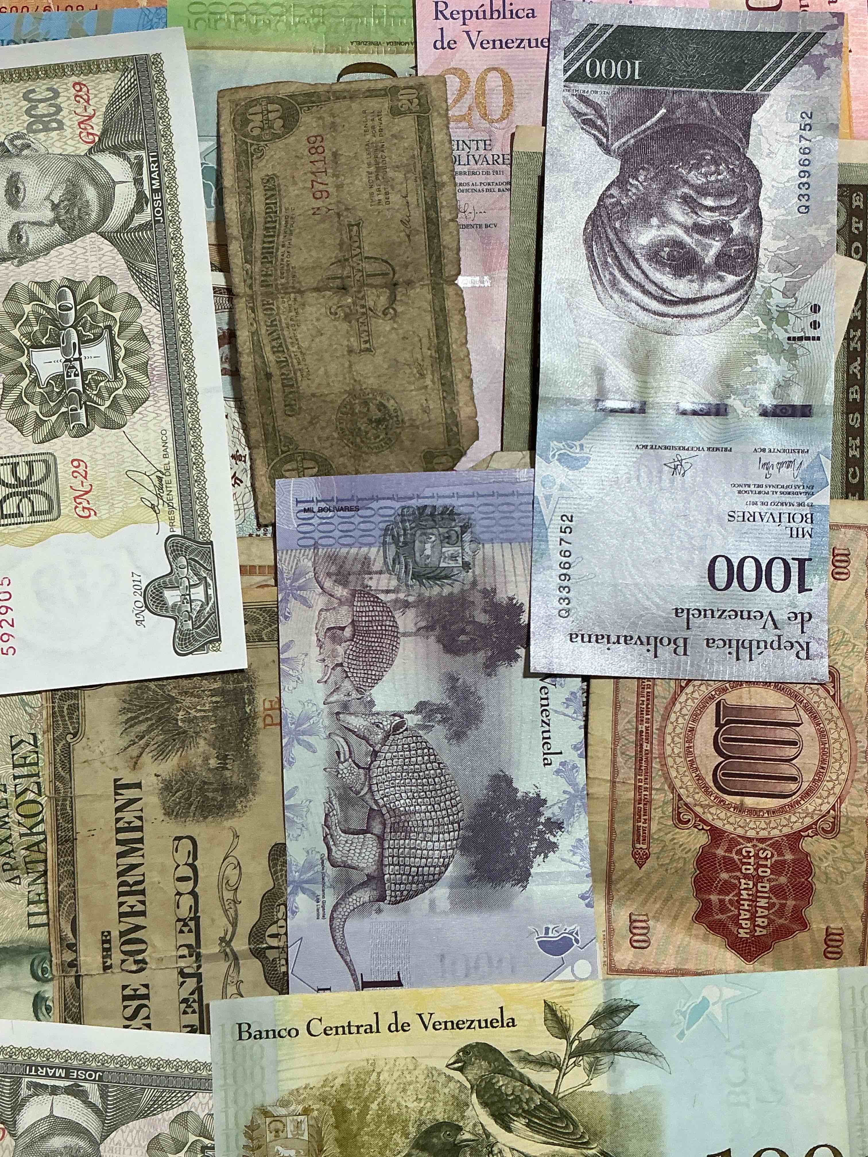 world antique & modern authentic paper money! genuine paper currency from around the world, all bills unique & typically span the last 100 years or so! in circulated & uncirculated condition! impossible to collect!