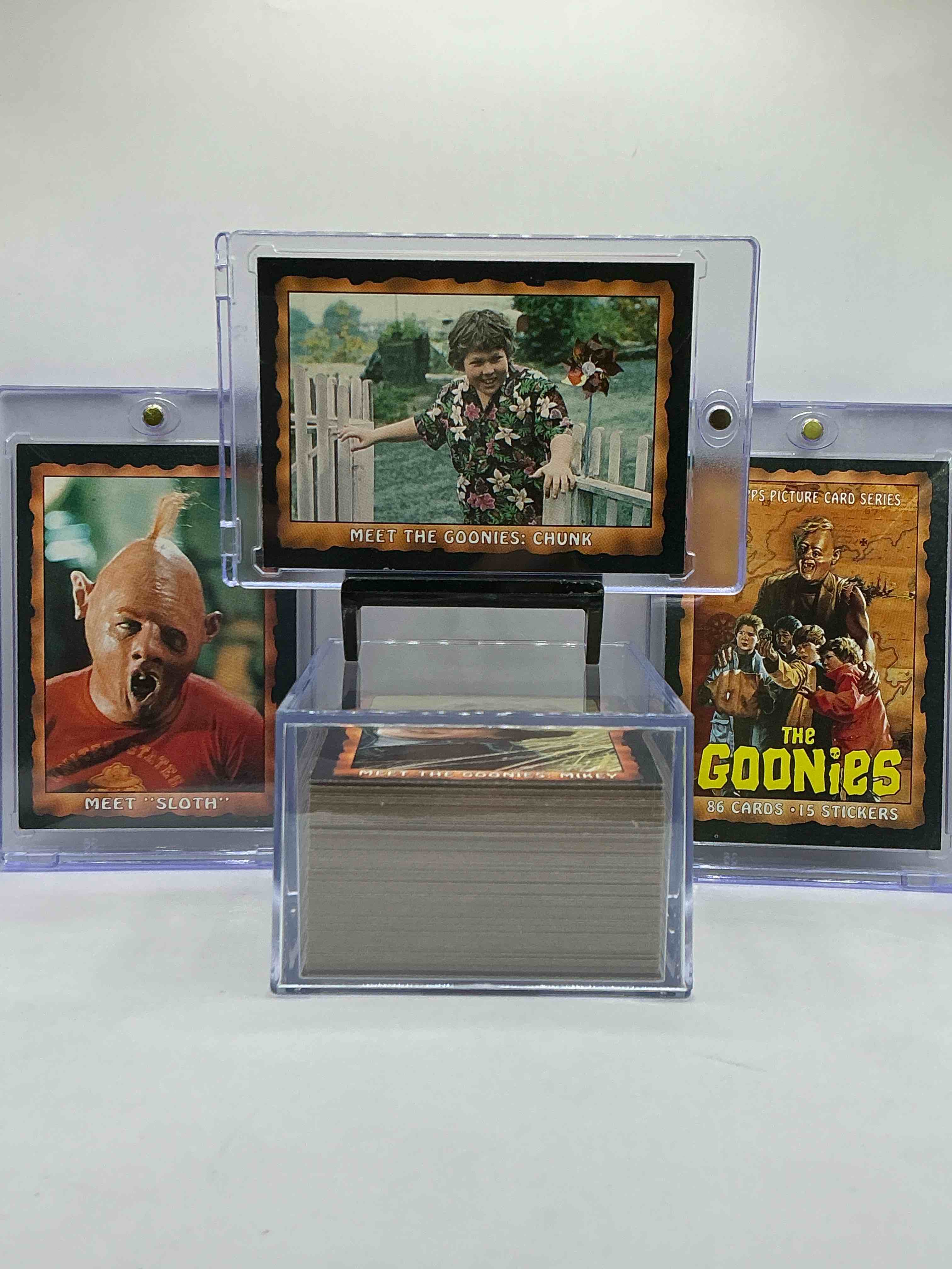 1985 goonies wow!  complete, original & authentic “goonies” movie trading card set, all 86 cards included complete!  excellent condition!  this set is a serious pop culture collectible, ultra rare complete & in this great condition!  your chance to own a little “piece of the 80’s” & have some collectible fun with chunk, sloth & the rest of the gang!