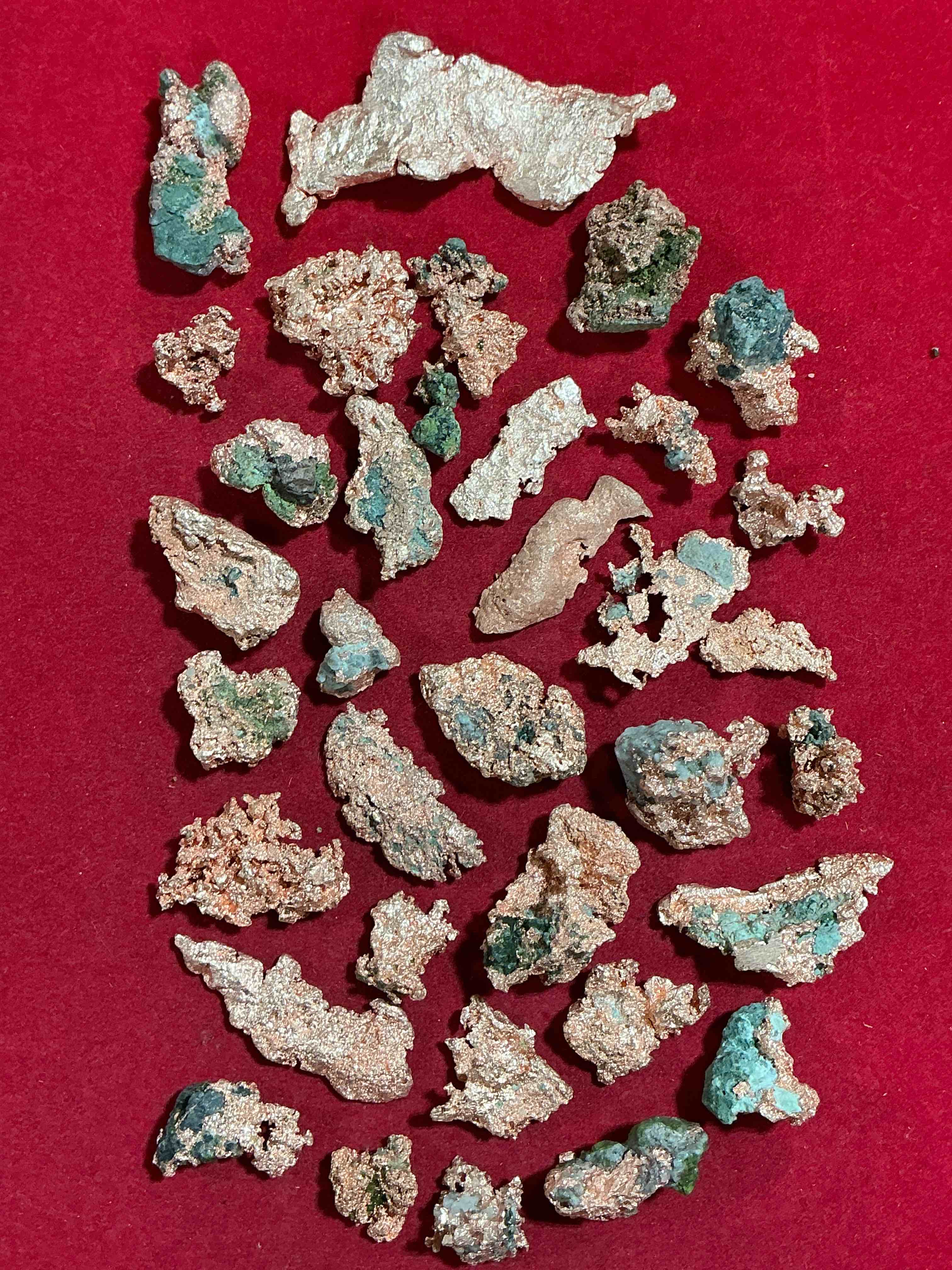 copper wow!  large native michigan raw copper nuggets, straight from michigan copper mine!  rare in unrefined form, each one unique!  almost impossible to find!  total weight of nuggets approx 1/2 pound!