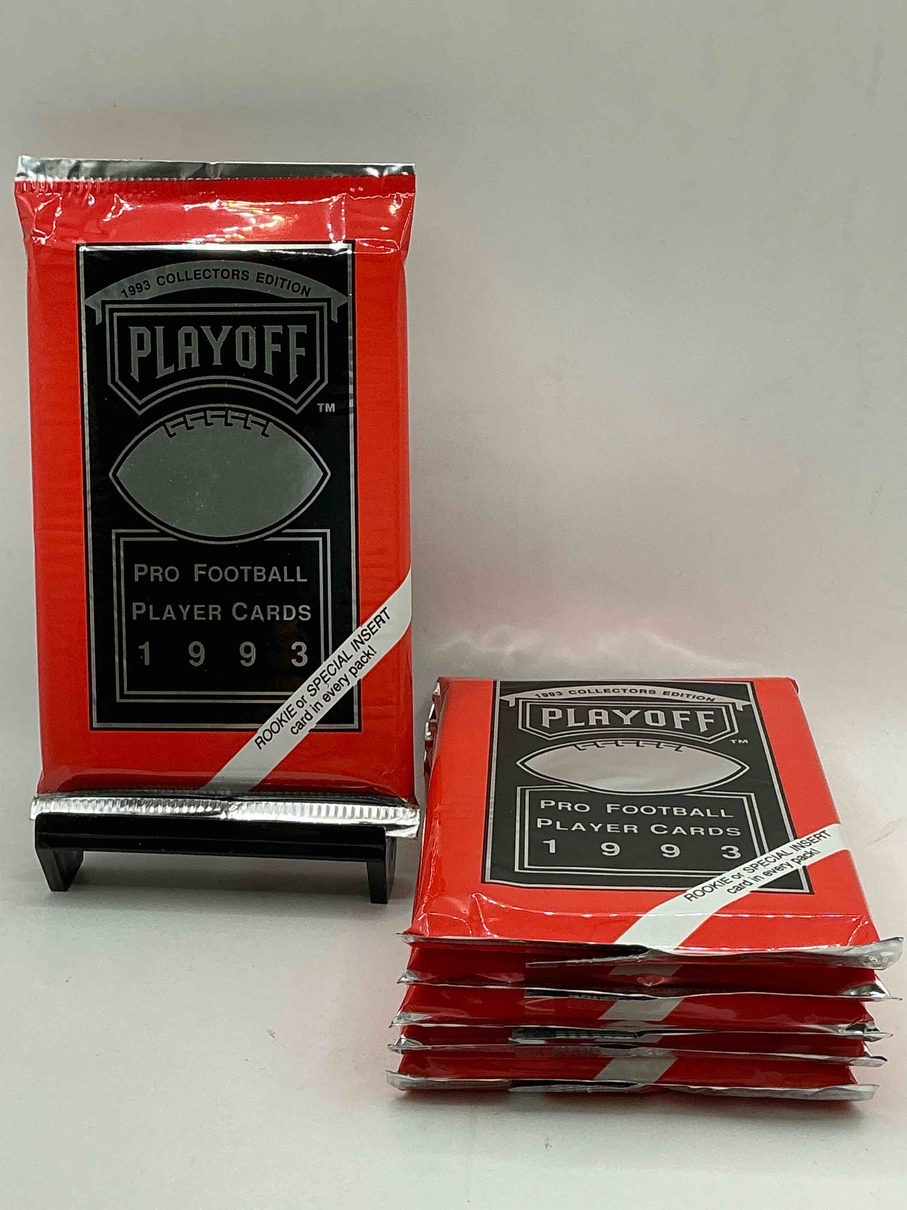 beautiful & super rare 1993 playoff football unopened packs, direct from chrome display box! these packs have at least one special insert or rookie in each pack! search for troy aikman, emmitt smith, barry sanders, jerry rice & more!