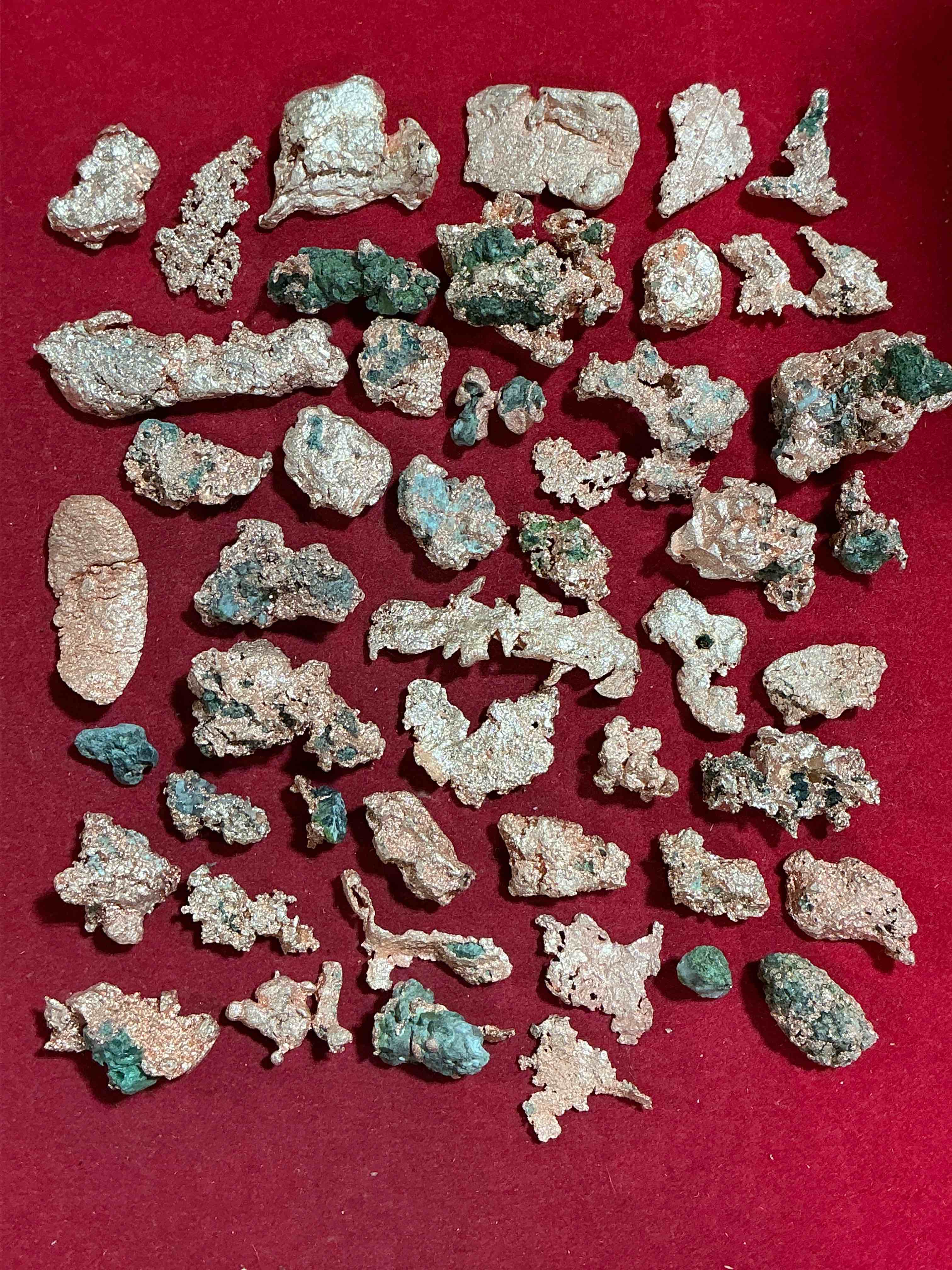 copper wow!  large native michigan raw copper nuggets, straight from michigan copper mine!  rare in unrefined form, each one unique!  almost impossible to find!  total weight of nuggets approx 1/2 pound!