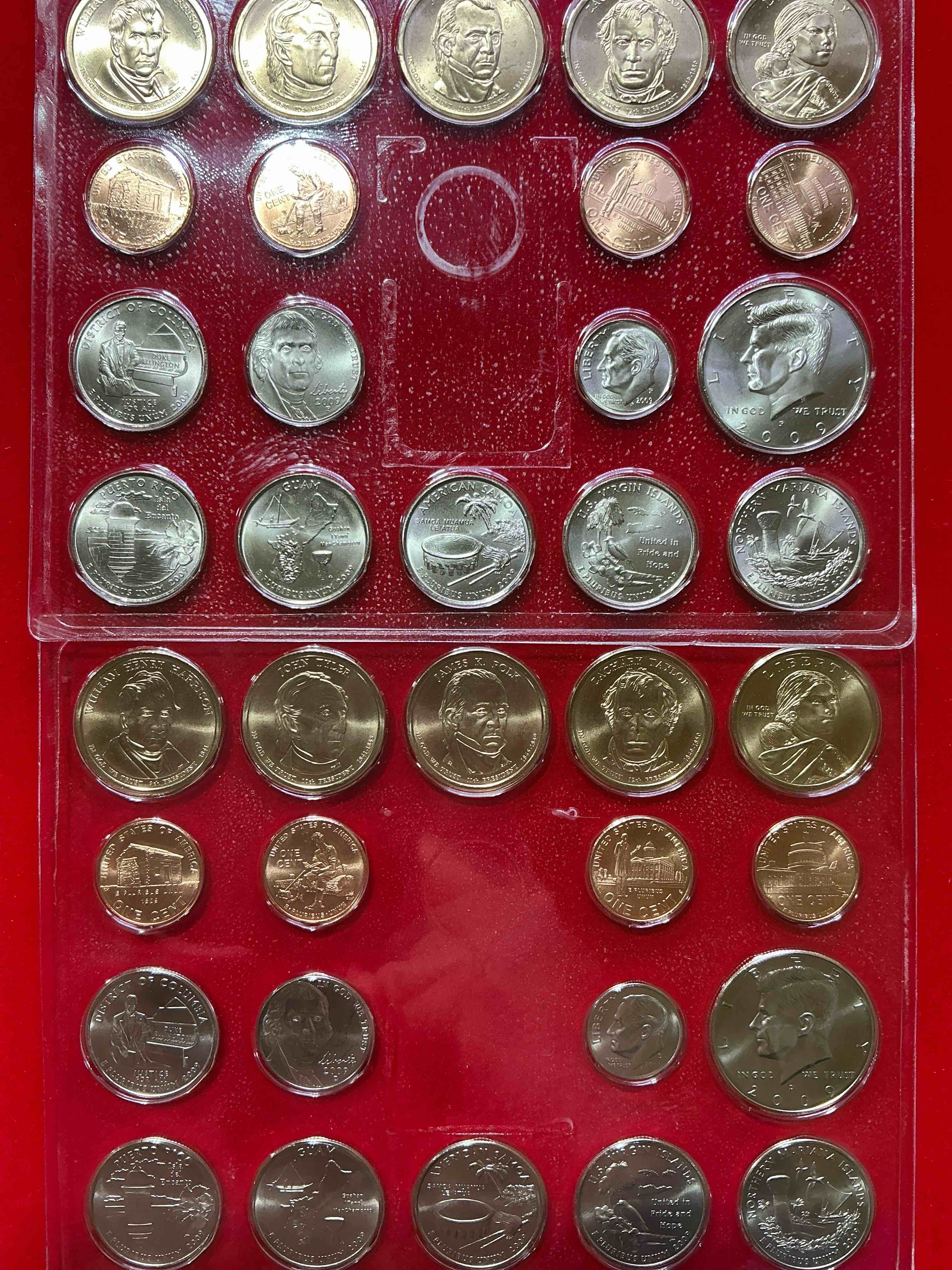 36 coin craziness! denver & philly mints! 2009 uncirculated mint set coins! includes half dollars, president dollar coins, dimes, nickels, pennies & quarters! cool coin collectible! 