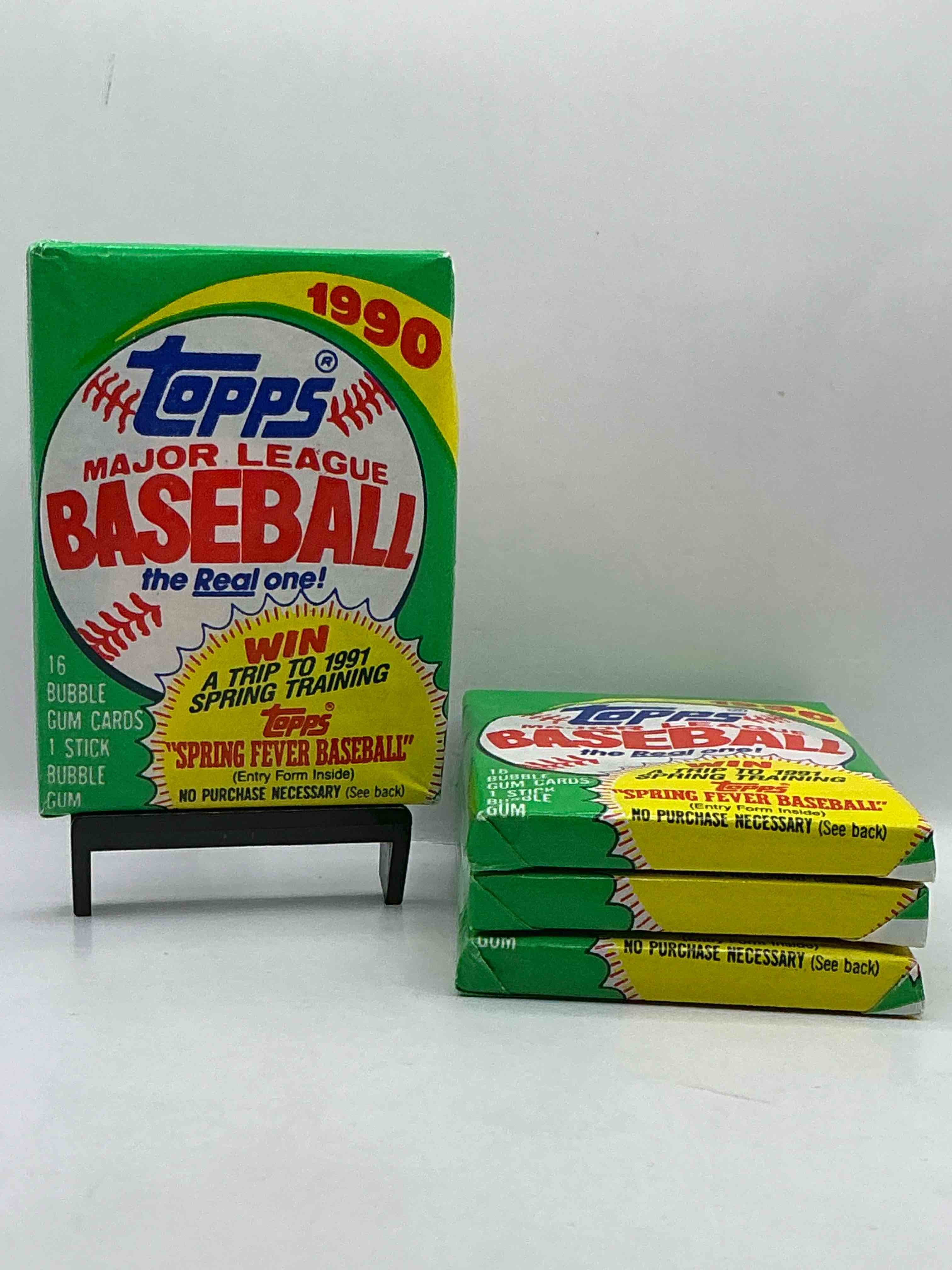 possible ken griffey jr rookie card! 1990 topps baseball unopened sports card wax pack, direct from original retail case! search for card collectibles like "the big hurt" frank thomas valuable rookie & error cards (error cards valued at $1,000 and up!), & early ken griffey jr. all star rookie card #336 (psa 10 value $350+) & so much more!