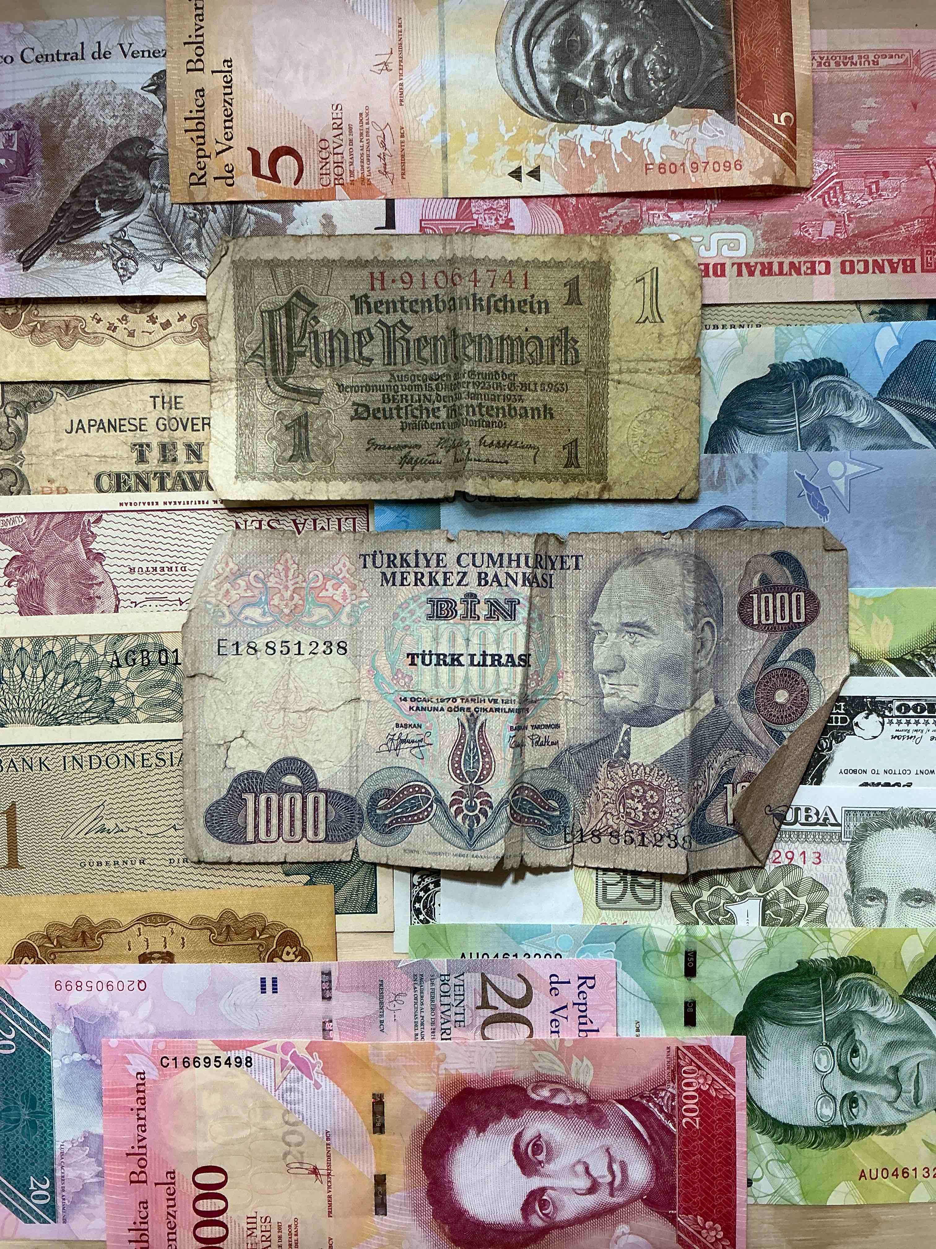 modern & antique paper money! vintage & antique! paper money from across the world- all different shapes & sizes from all kinds of crazy places! own currency from the corners of the world! wow!