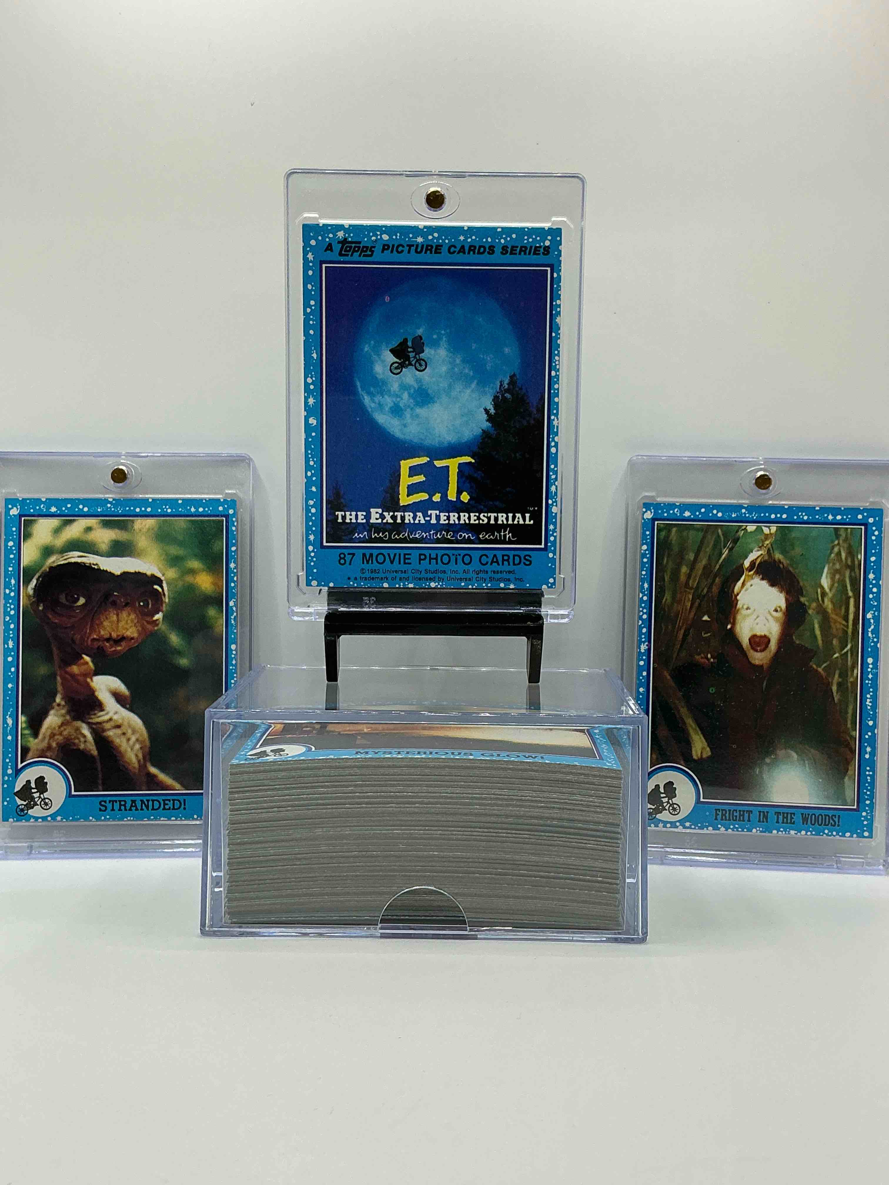 1982 e.t. genuine movie wow! complete 1982 original e.t. the extra terrestrial movie card set, excellent condition! all 87 cards included! your chance to own a rare, authentic e.t. collectible!