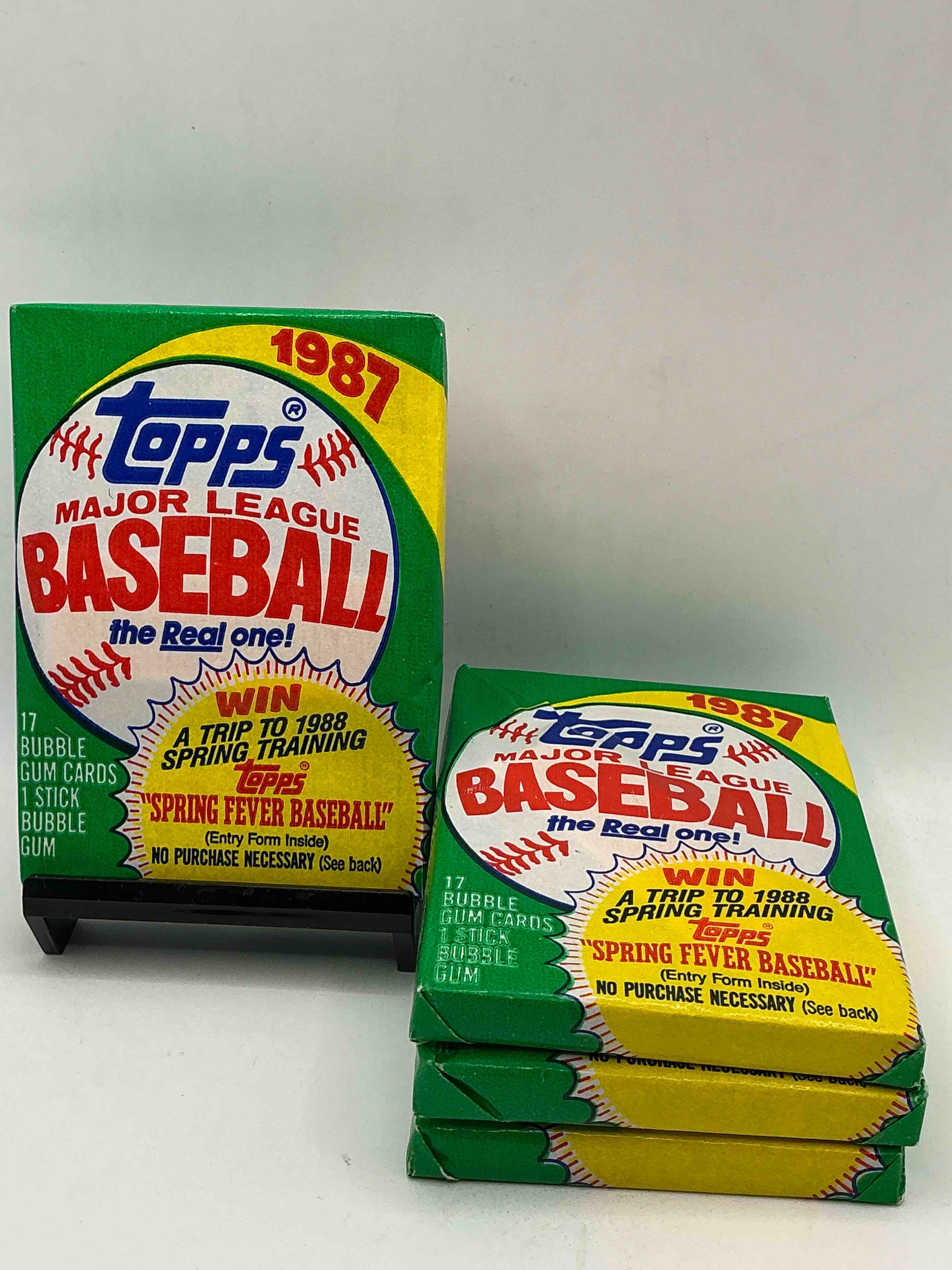 Loaded! 1987 Topps Baseball Unopened Sports Card Collectible Wax Pack, Direct From Original Retail Case! 1987 Topps Baseball Is A Loaded Year With Rookie Cards From Barry Bonds (PSA 10 $300+), Bo Jackson, Jose Canseco & More! Excellent Condition!