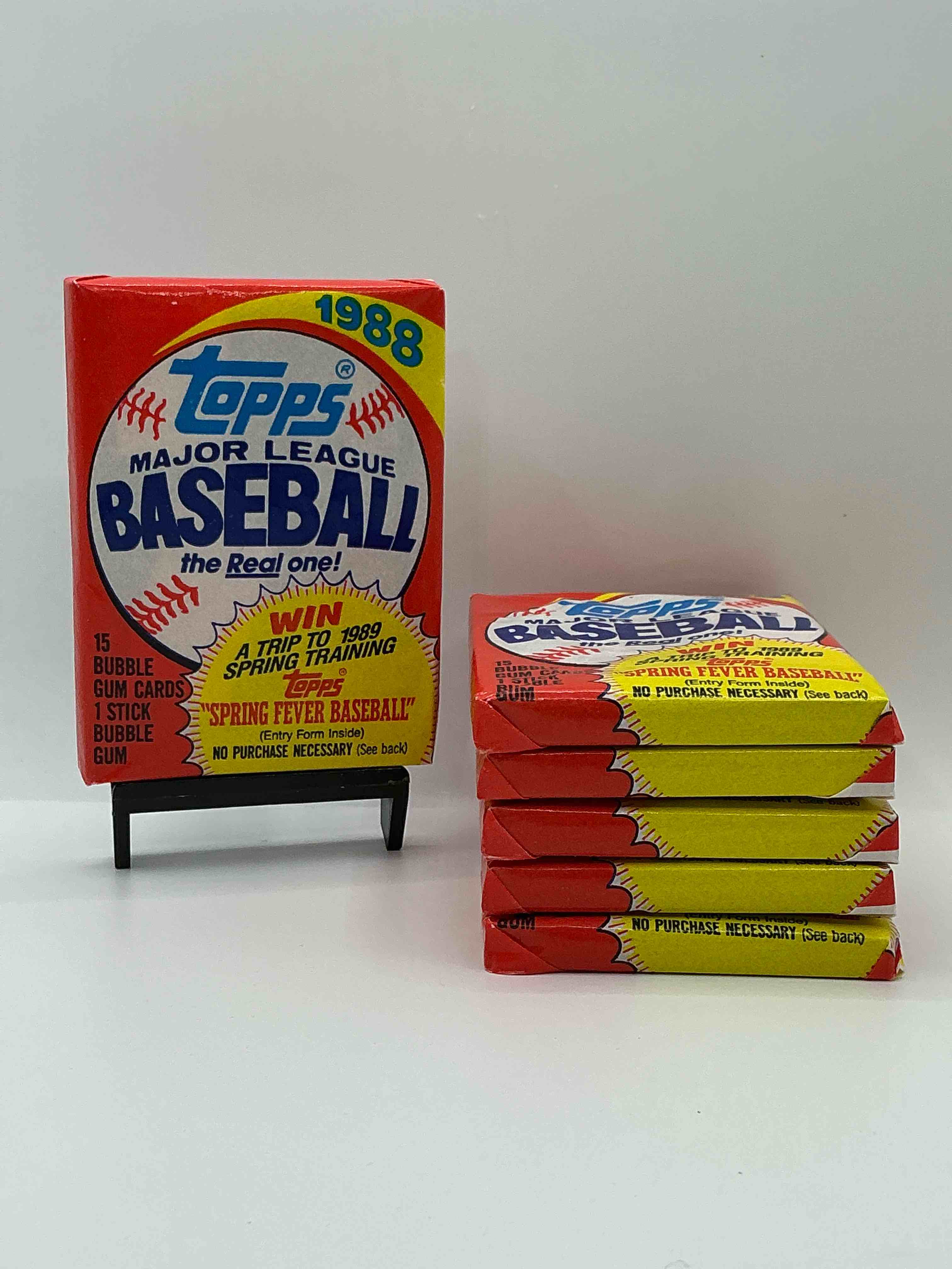 80's Baseball Fan's Rejoice! 1988 Topps Baseball Unopened Wax Packs Full Of Collectible Trading Cards! Search For Valuable Don Mattingly "World Of Baseball" & Nolan Ryan Cards Worth Hundreds In Perfect Condition!