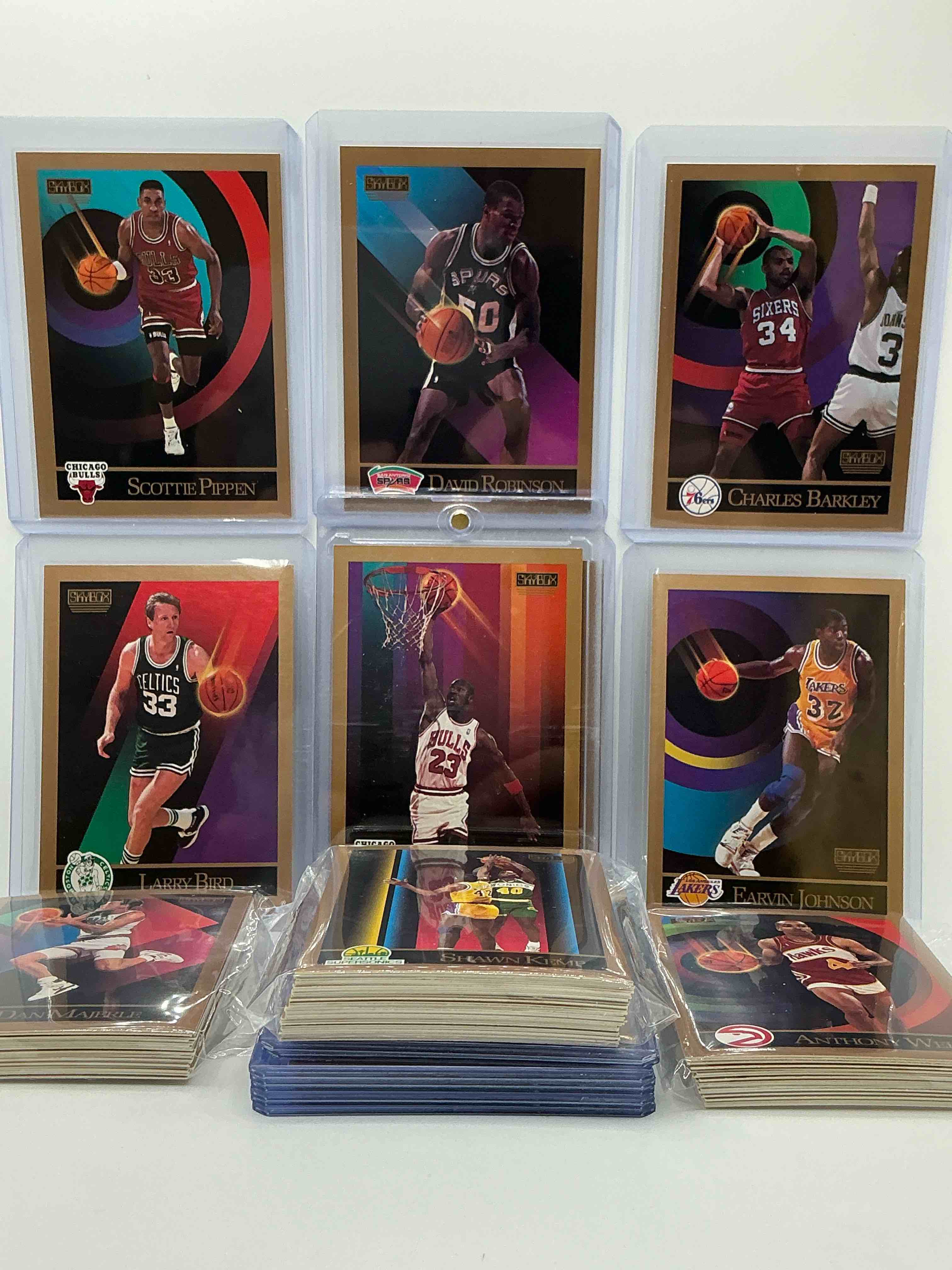 Michael Jordan! 1990 NBA Skybox 100 Card Basketball! The BEST Cards From The Year! Michael Jordan, Magic Johnson, Larry Bird, Scottie Pippen, David Robinson, Charles Barkley, Karl Malone, Clyde Drexler & More! All Stars, Hall Of Famers, Champions & More, The Perfect Mix Of Miscellaneous '90 NBA Variety!