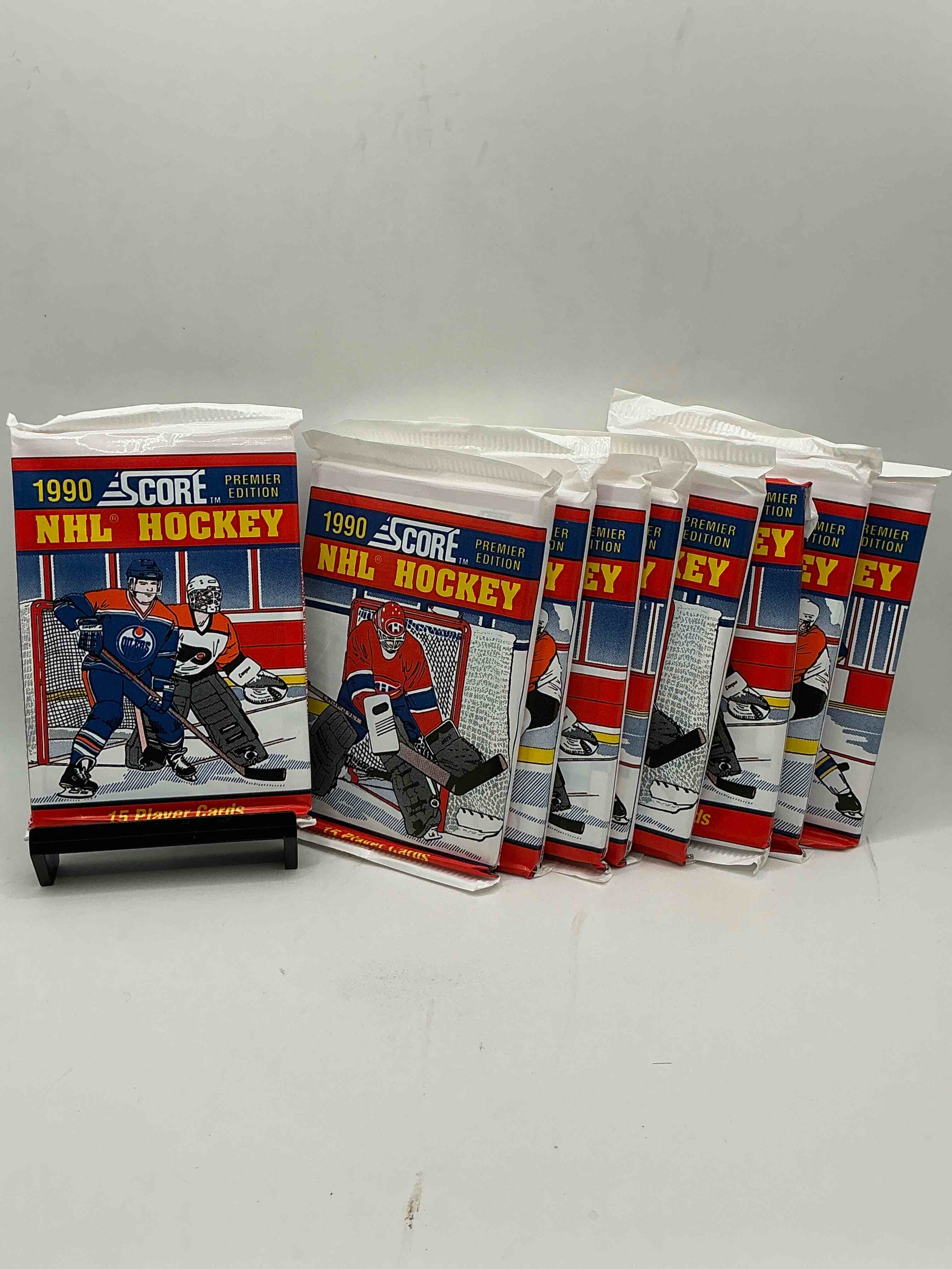 beautiful & rare! wayne gretzky!? 1990 score hockey unopened packs! look for key rookies & wayne gretzky cards in these amazing packs! straight from box & rare!