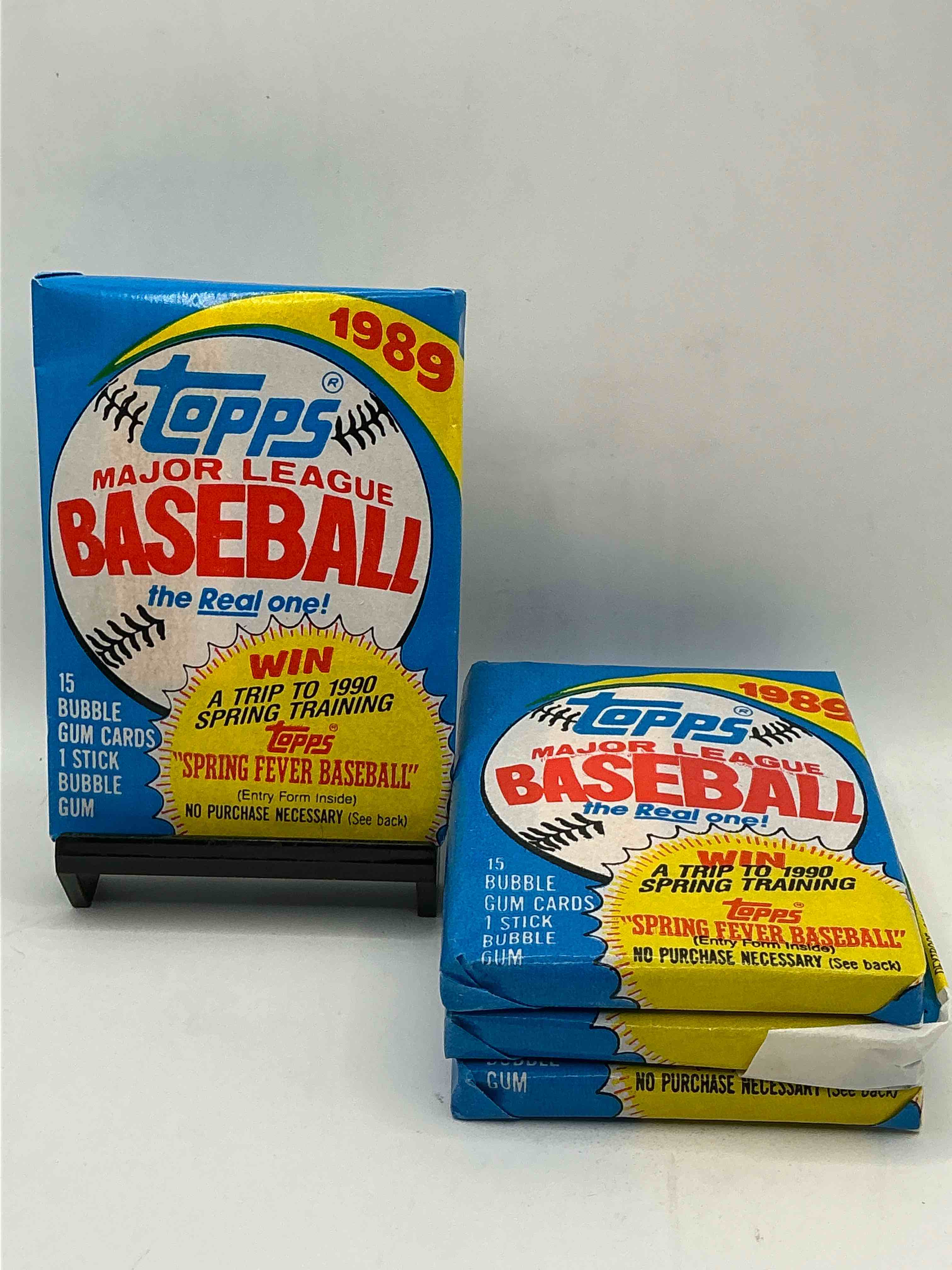 john smoltz & randy johnson rookies!? 1989 topps baseball unopened sports card wax packs! direct from original retail case! search for valuable ken griffey jr. & randy johnson rookie cards as well as valuable bo jackson