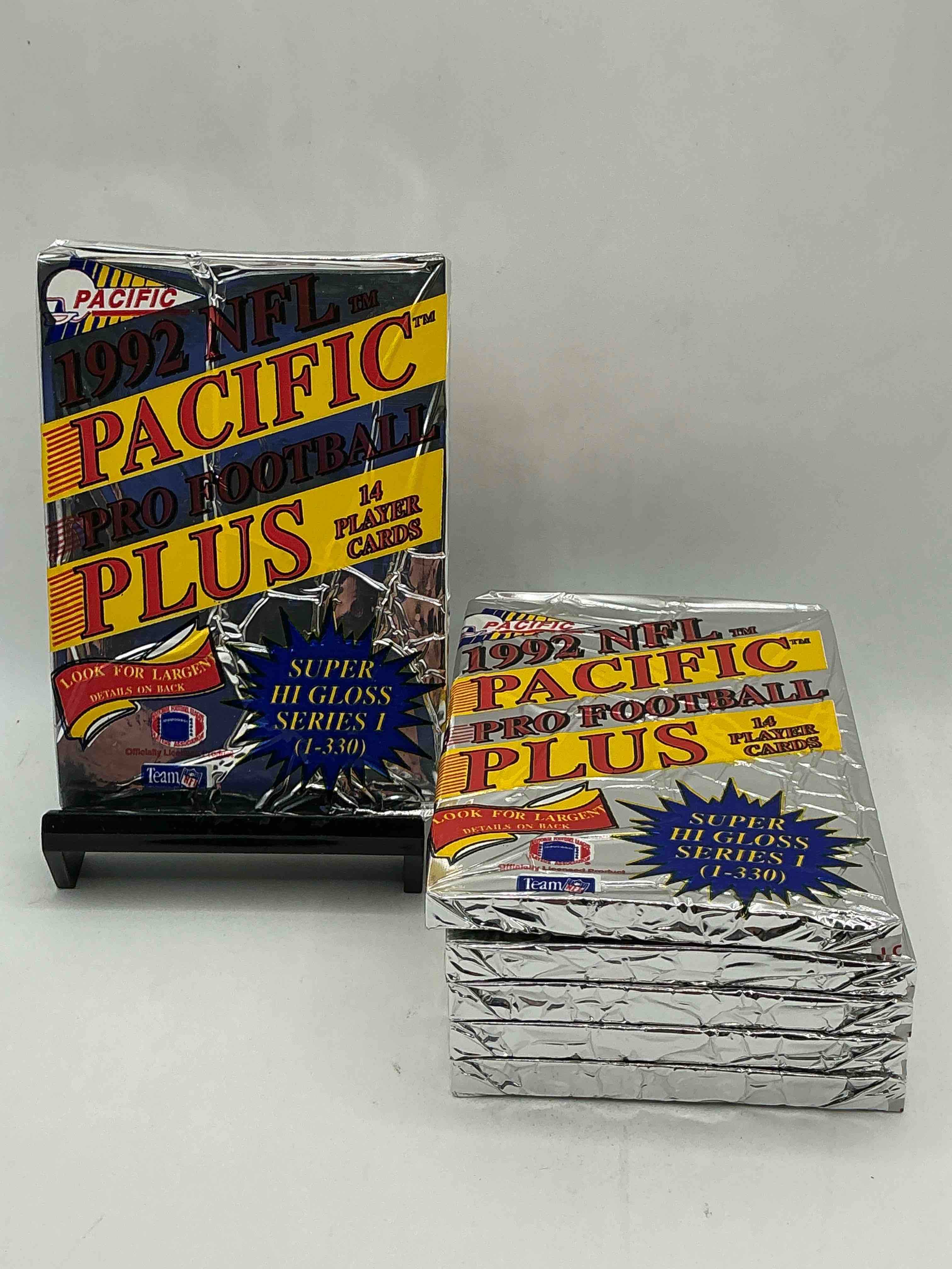 look for largent! steve largent signed 1000 cards that were randomly inserted in these 1992 pacific football card packs! no way… can you find one?