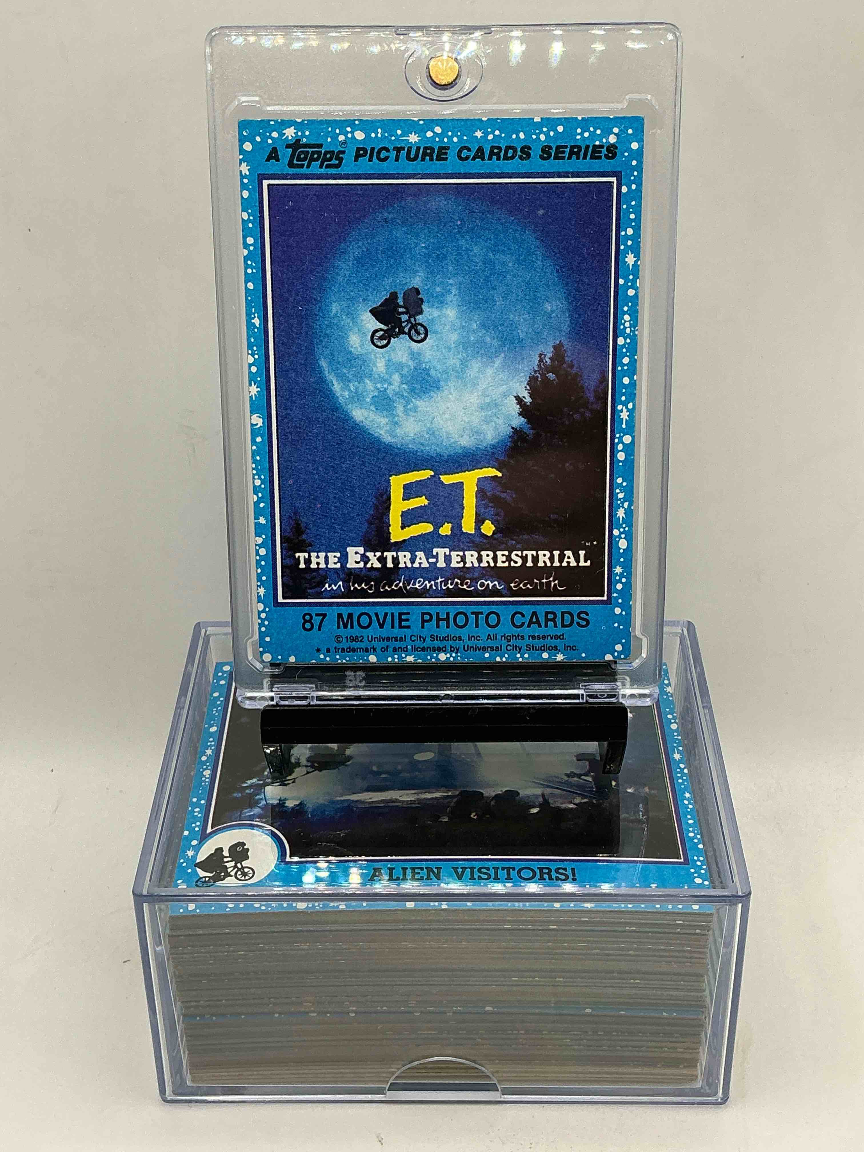 1982 e.t. genuine movie wow! complete 1982 original e.t. the extra terrestrial movie card set, excellent condition! all 87 cards included! your chance to own a rare, authentic e.t. collectible!