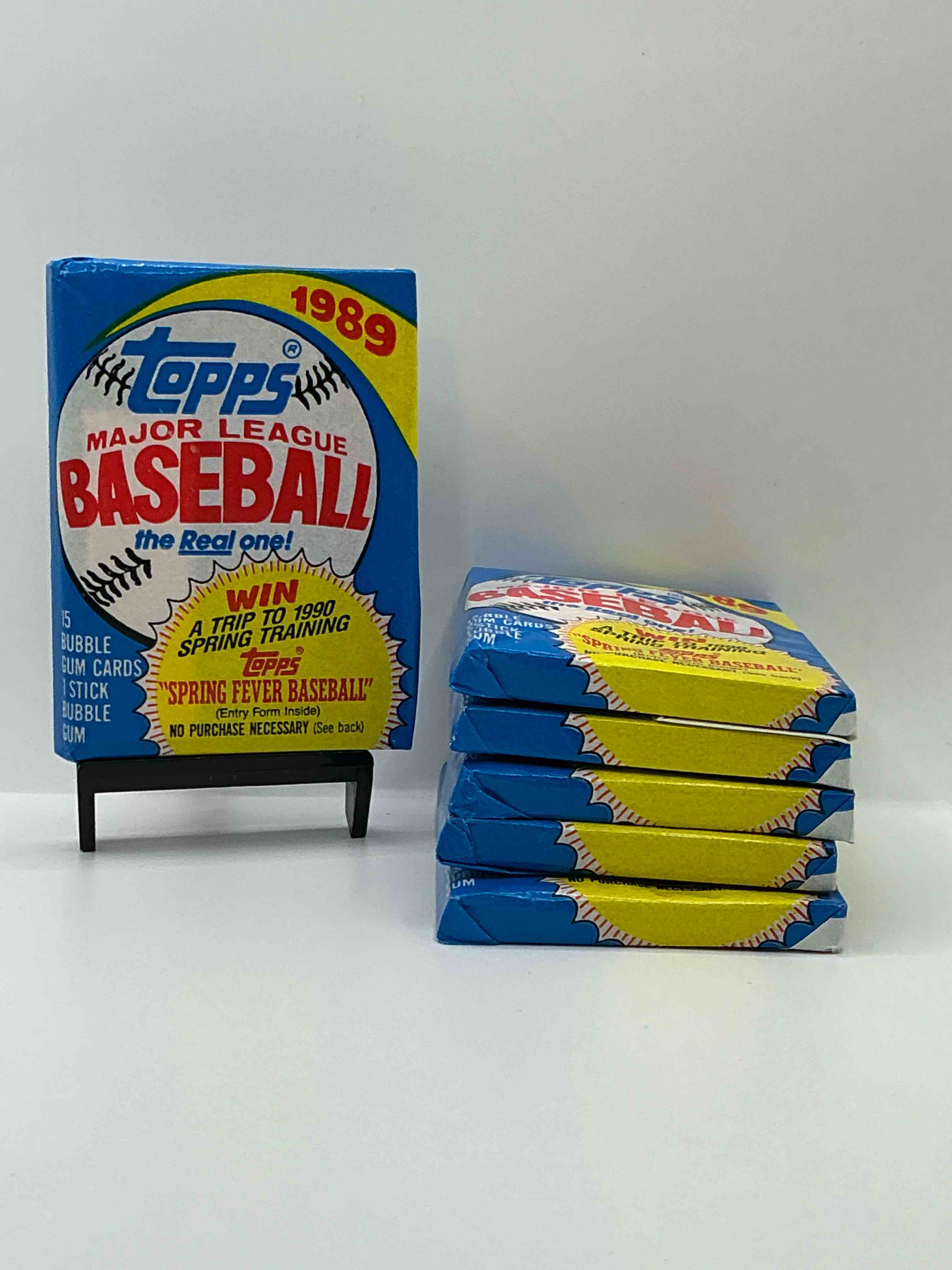 john smoltz & randy johnson rookies!? 1989 topps baseball unopened sports card wax packs! direct from original retail case! search for valuable ken griffey jr. & randy johnson rookie cards as well as valuable bo jackson
