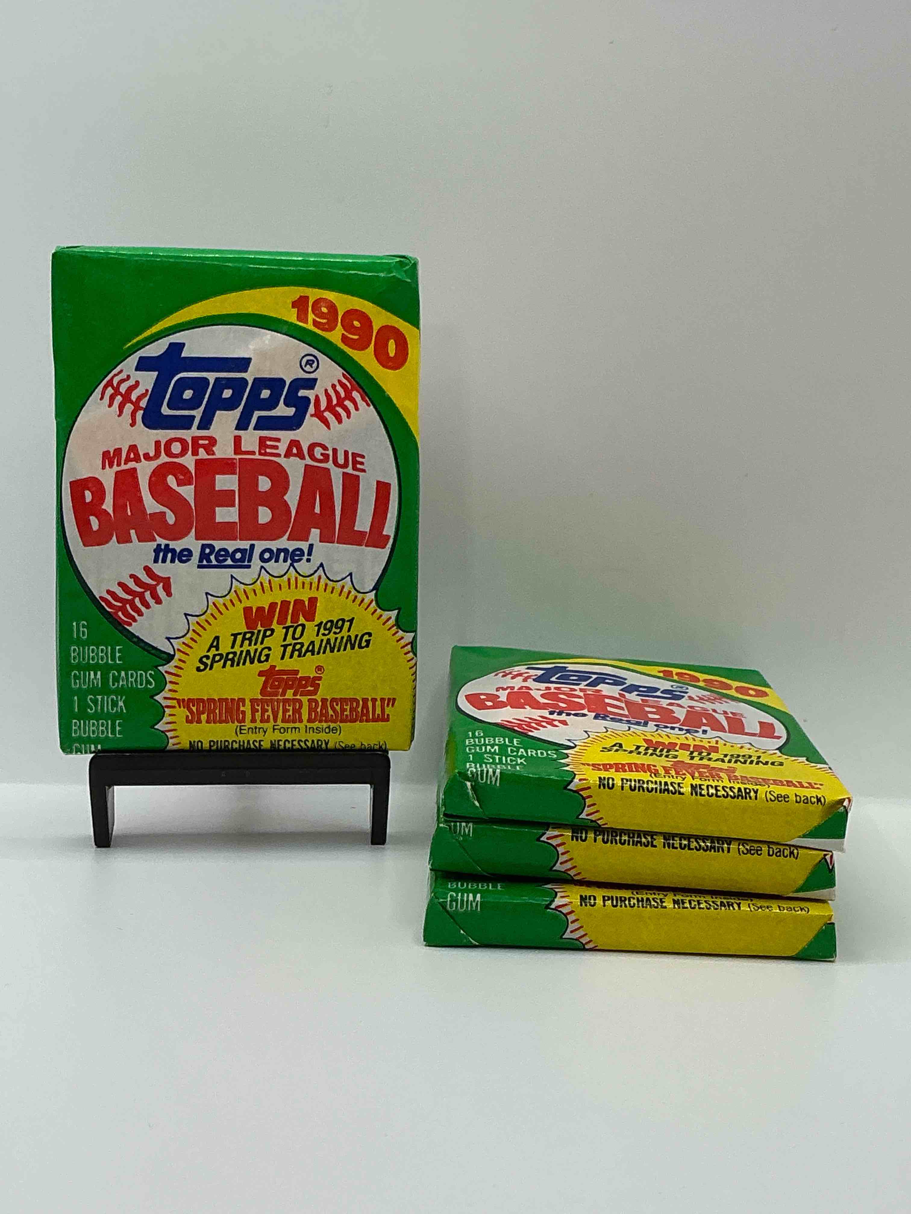 possible ken griffey jr rookie card! 1990 topps baseball unopened sports card wax pack, direct from original retail case! search for card collectibles like "the big hurt" frank thomas valuable rookie & error cards (error cards valued at $1,000 and up!), & early ken griffey jr. all star rookie card #336 (psa 10 value $350+) & so much more!