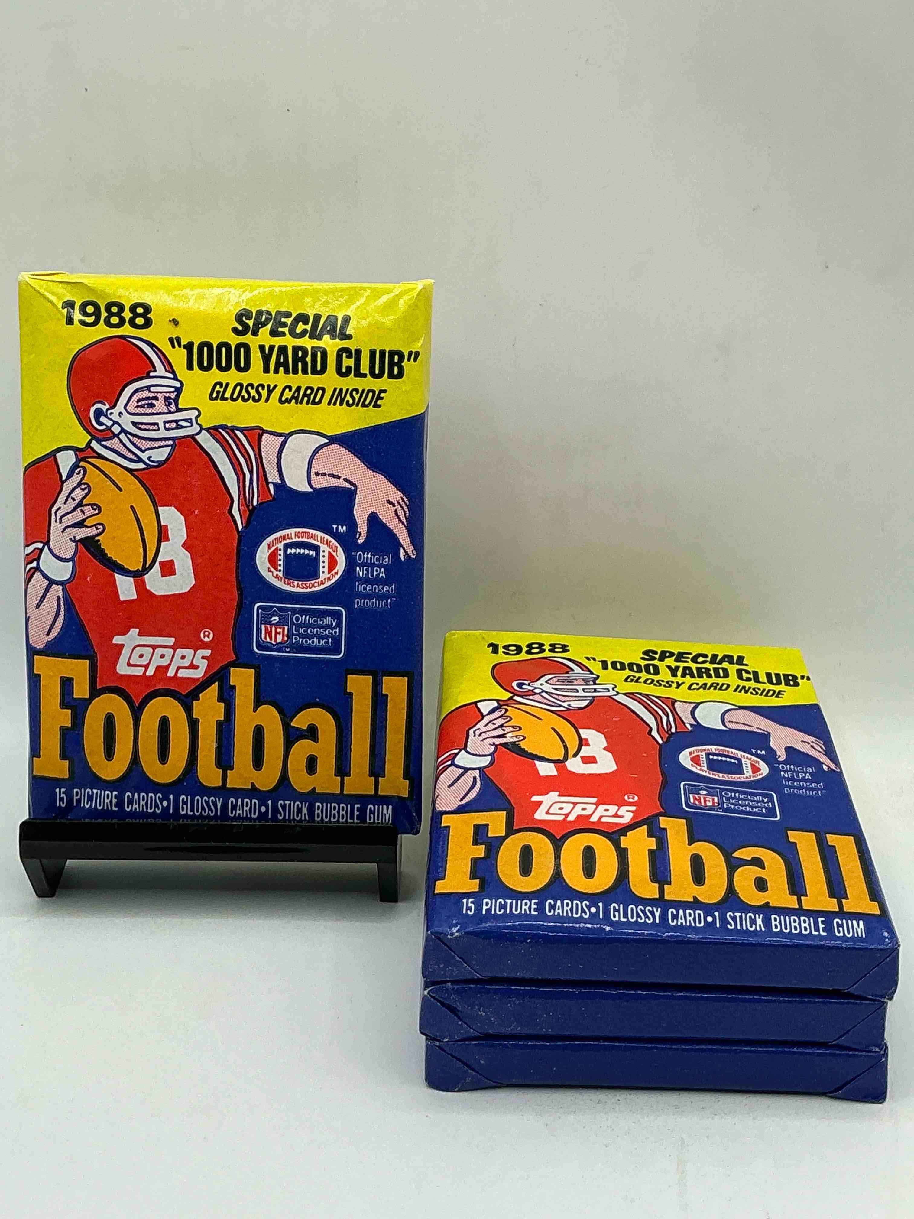 bo jackson rookie? 1988 topps football unopened sports card collectible wax pack, direct from original retail case! what a great year! search for all the 80's stars... early jerry rice, joe montana and bo jackson rookie #327 (psa 10 value $1,000)! 1988 topps football is getting harder & harder to find due to the high value of the bo jackson rookie. happy hunting!