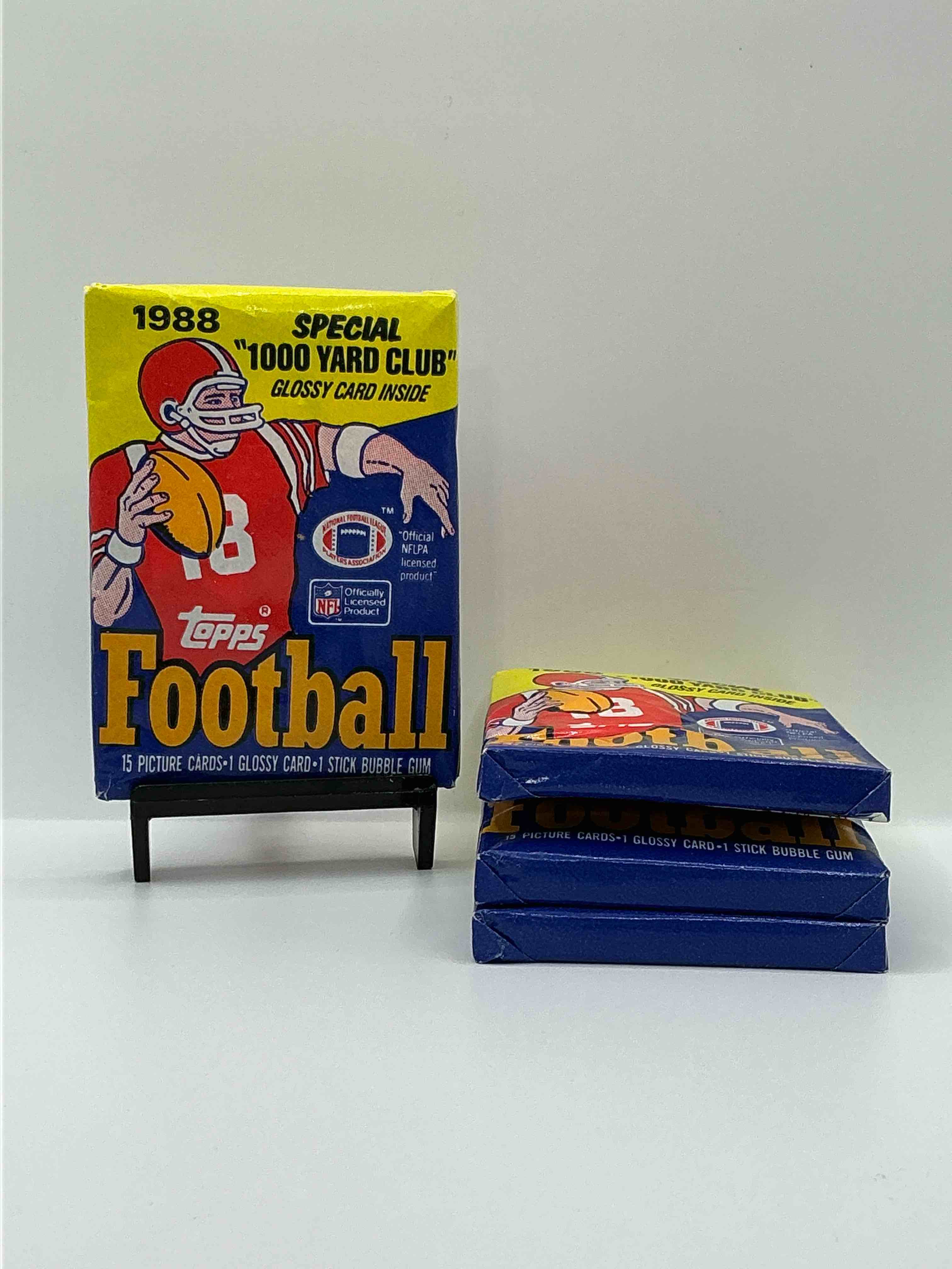 bo jackson rookie? 1988 topps football unopened sports card collectible wax pack, direct from original retail case! what a great year! search for all the 80's stars... early jerry rice, joe montana and bo jackson rookie #327 (psa 10 value $1,000)! 1988 topps football is getting harder & harder to find due to the high value of the bo jackson rookie. happy hunting!
