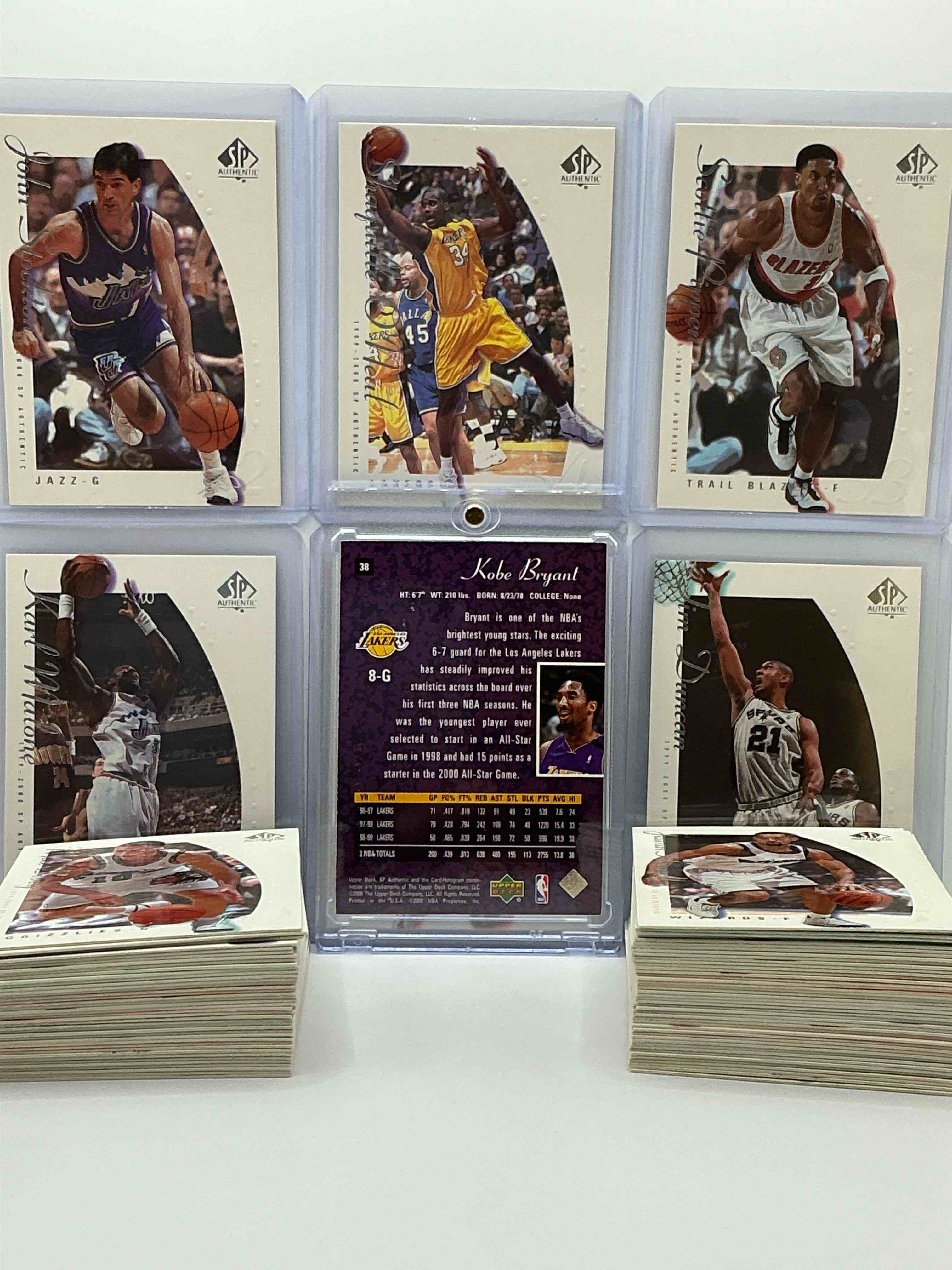 Condition photo showing New/Like New for kobe, dirk & more! basketball insanity! 2000 sp authentic complete 90 card veterans collection! includes some absolute legends! shaq, bryant, nowitzki, duncan, pippen, robinson & more! some of the legends of the game! 90 cards, all legends & heroes! kobe, shaq, dirk & more… all in one place! basketball insanity! get it before it’s gone!