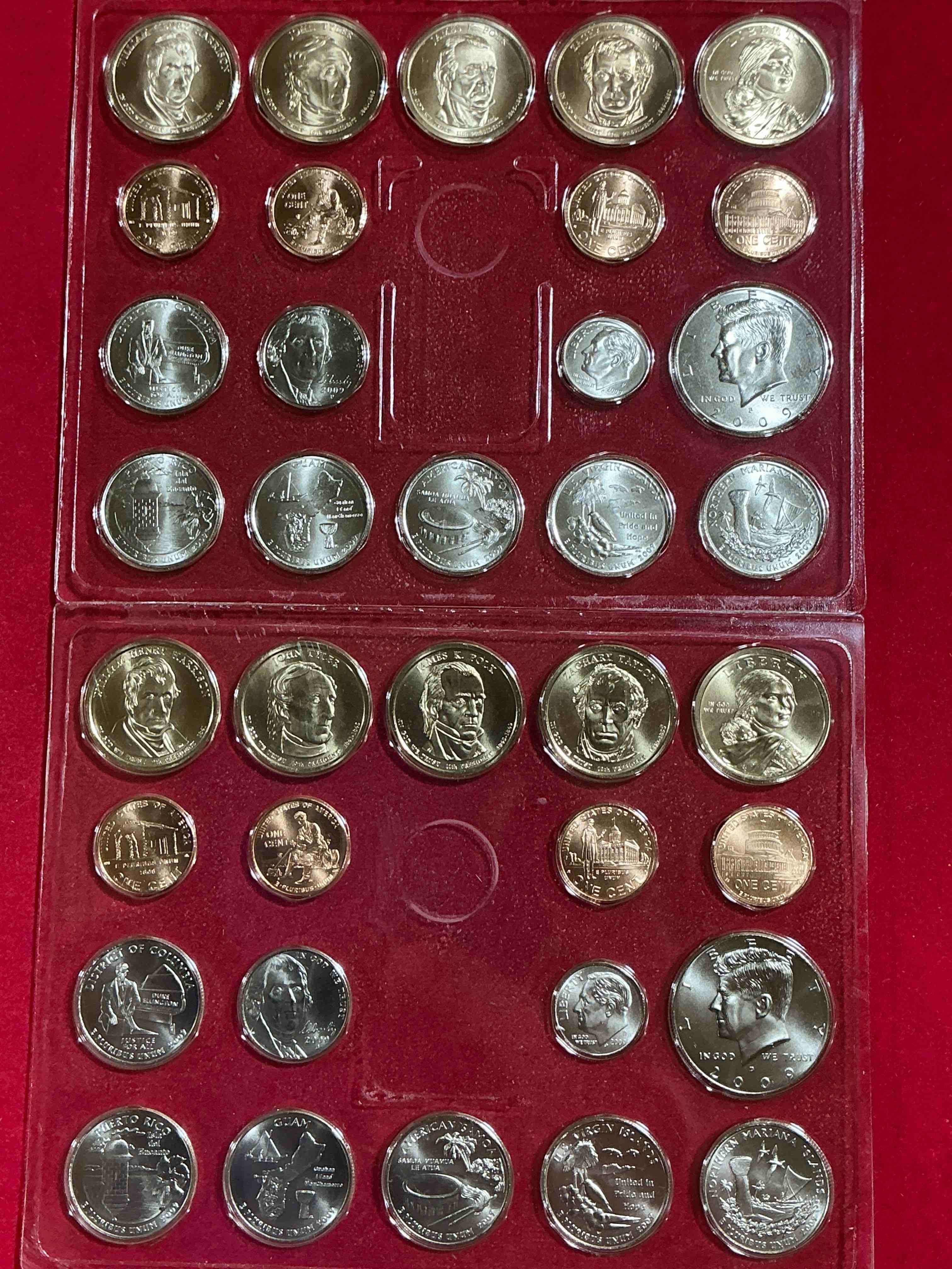 36 coin craziness! denver & philly mints! 2009 uncirculated mint set coins! includes half dollars, president dollar coins, dimes, nickels, pennies & quarters! cool coin collectible! 