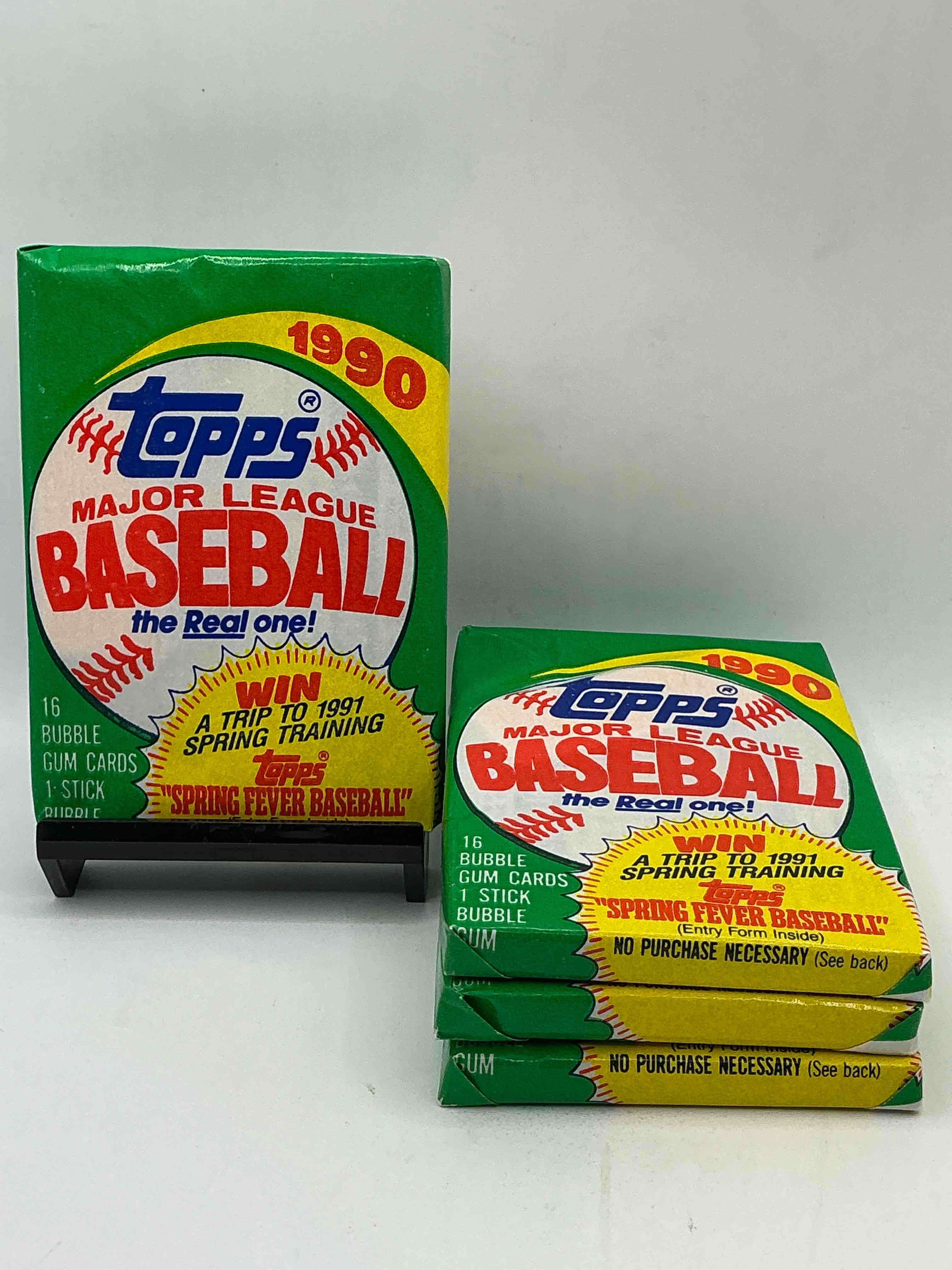 possible ken griffey jr rookie card! 1990 topps baseball unopened sports card wax pack, direct from original retail case! search for card collectibles like "the big hurt" frank thomas valuable rookie & error cards (error cards valued at $1,000 and up!), & early ken griffey jr. all star rookie card #336 (psa 10 value $350+) & so much more!