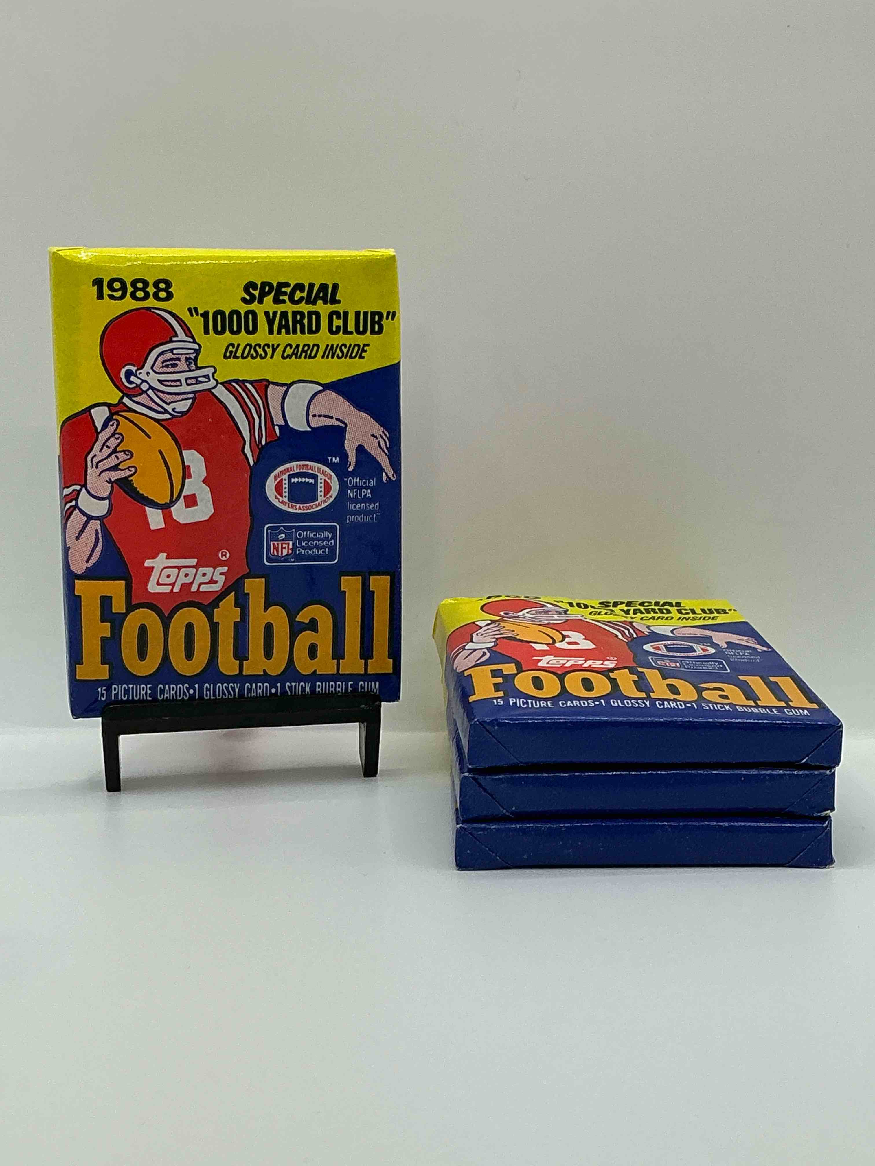 bo jackson rookie? 1988 topps football unopened sports card collectible wax pack, direct from original retail case! what a great year! search for all the 80's stars... early jerry rice, joe montana and bo jackson rookie #327 (psa 10 value $1,000)! 1988 topps football is getting harder & harder to find due to the high value of the bo jackson rookie. happy hunting!