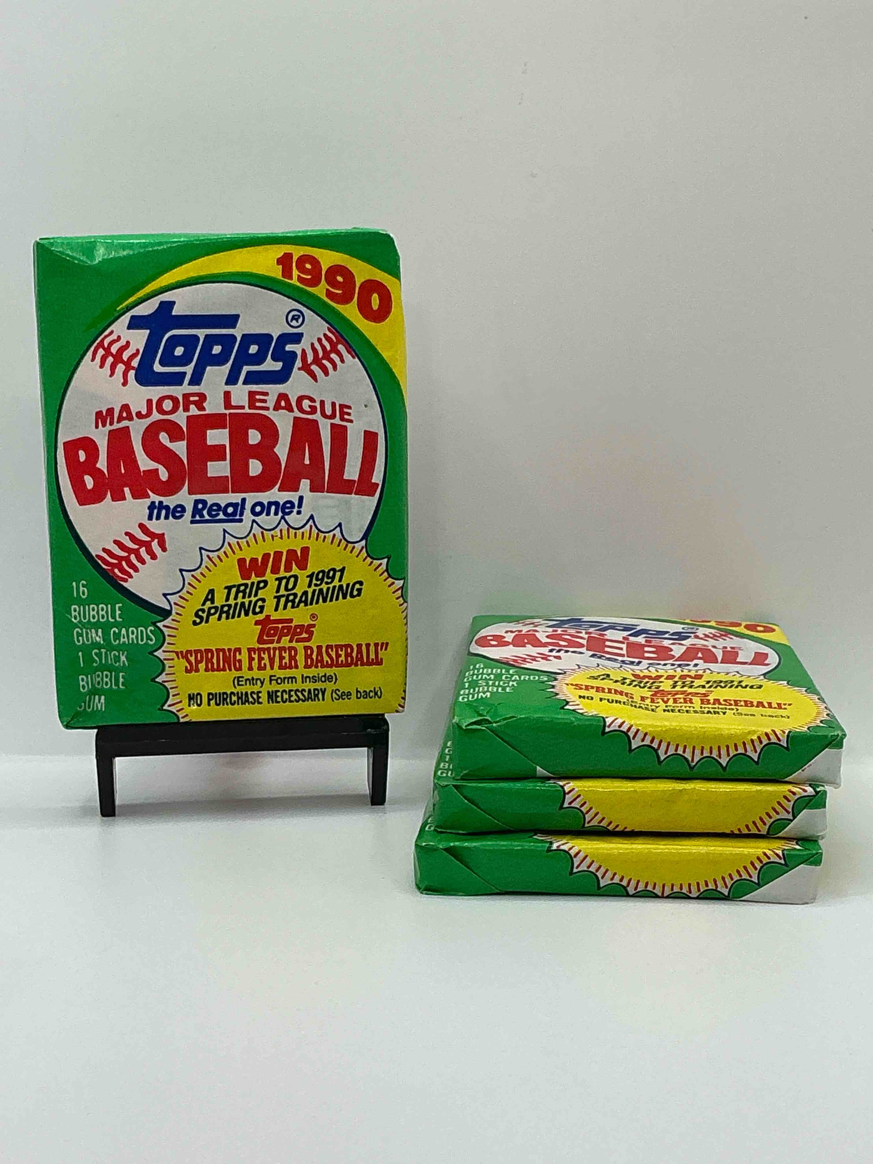 possible ken griffey jr rookie card! 1990 topps baseball unopened sports card wax pack, direct from original retail case! search for card collectibles like "the big hurt" frank thomas valuable rookie & error cards (error cards valued at $1,000 and up!), & early ken griffey jr. all star rookie card #336 (psa 10 value $350+) & so much more!