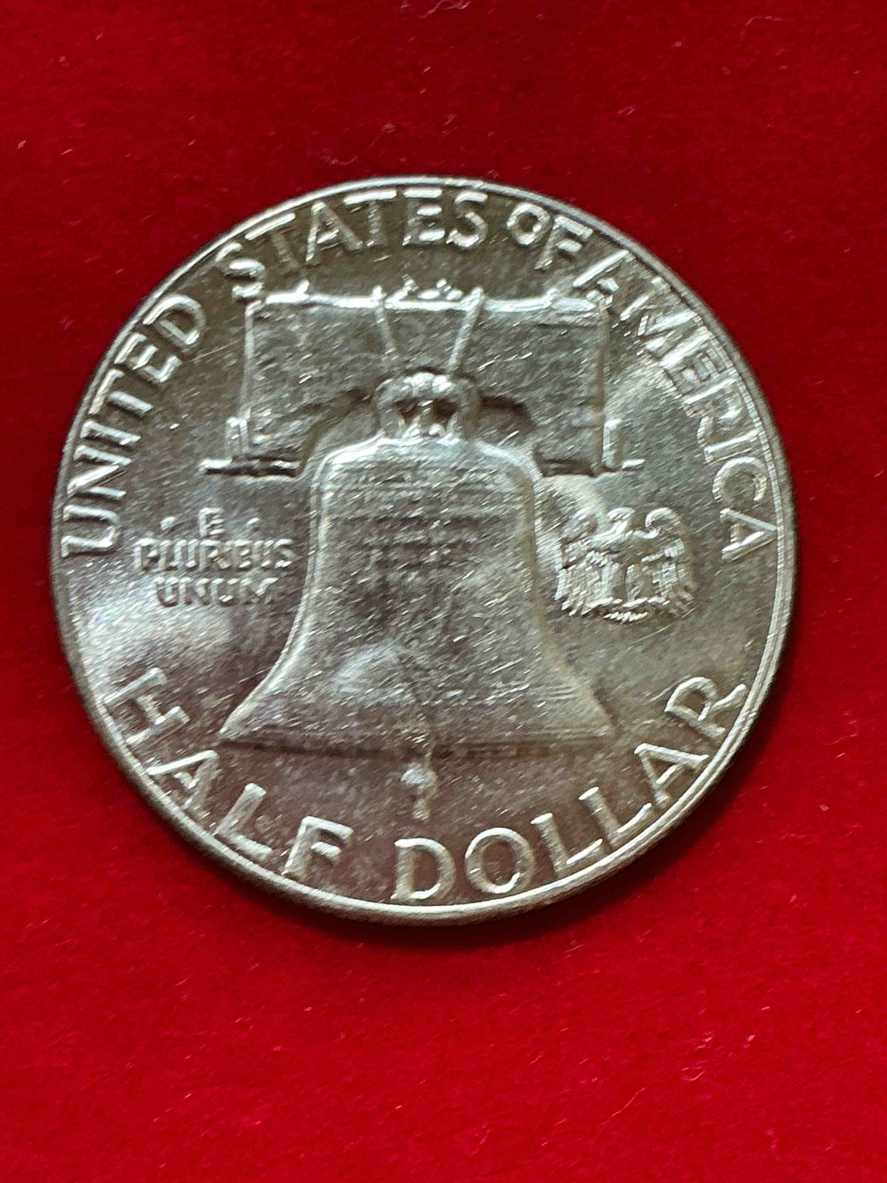 Condition photo showing New/Like New for ben franklin silver! pre 1965 silver u.s. half dollar coin! before 1965 american half dollars were actually silver, here is a rare 1959 version in good condition! great for investing in precious metals! these heavy half dollars were minted at 90% silver and 10% copper, giving them a net weight of .36169 ounces of pure silver per coin! very rare in this great condition!