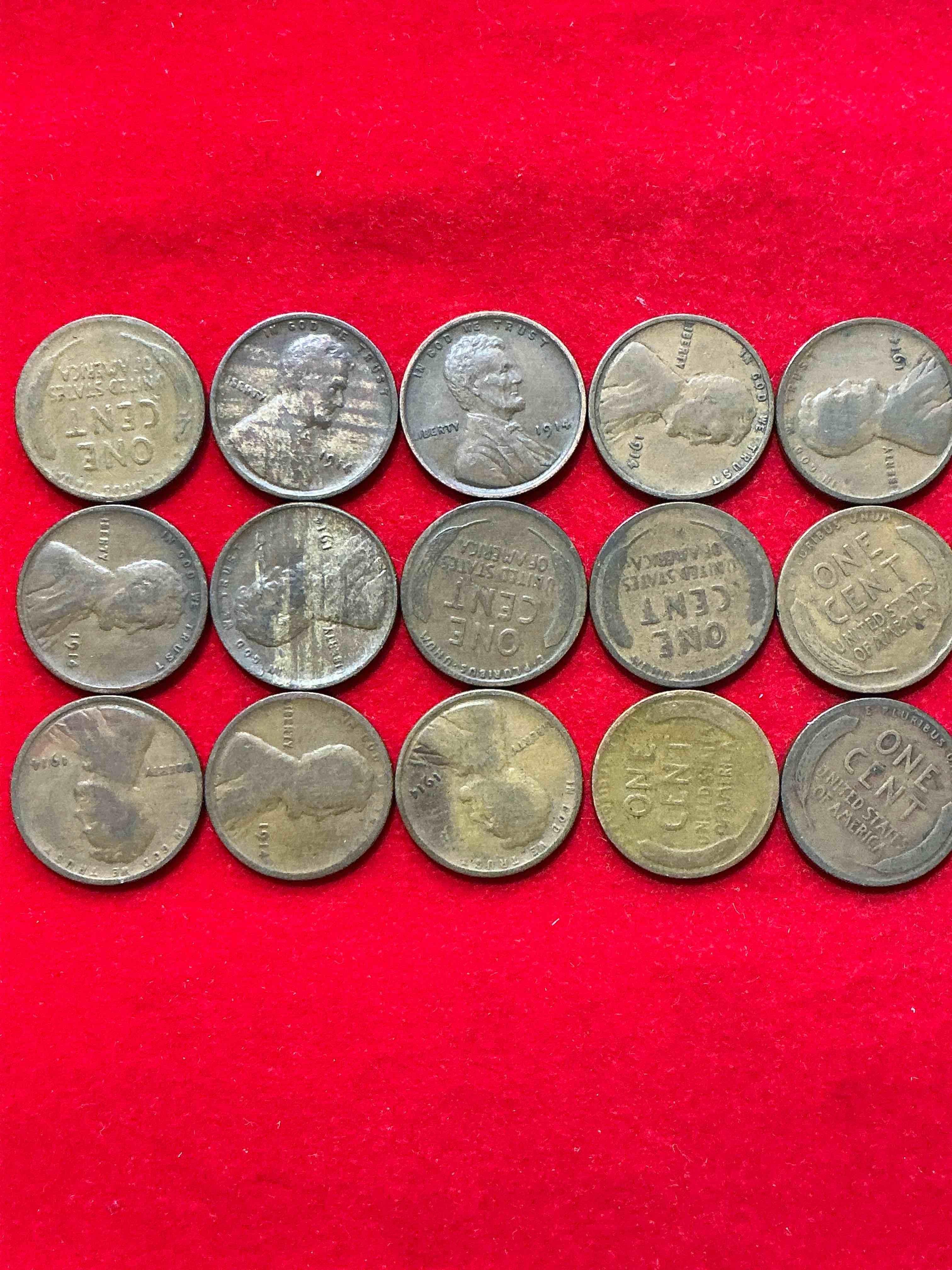 Condition photo showing Good Condition for 1914 world war one pennies! 1914 is a year the world would never forget, as world war one started on july 28 of 1914. these awesome 1914 pennies are true pieces of history and very hard to find & collect! own incredible pieces of rare history!