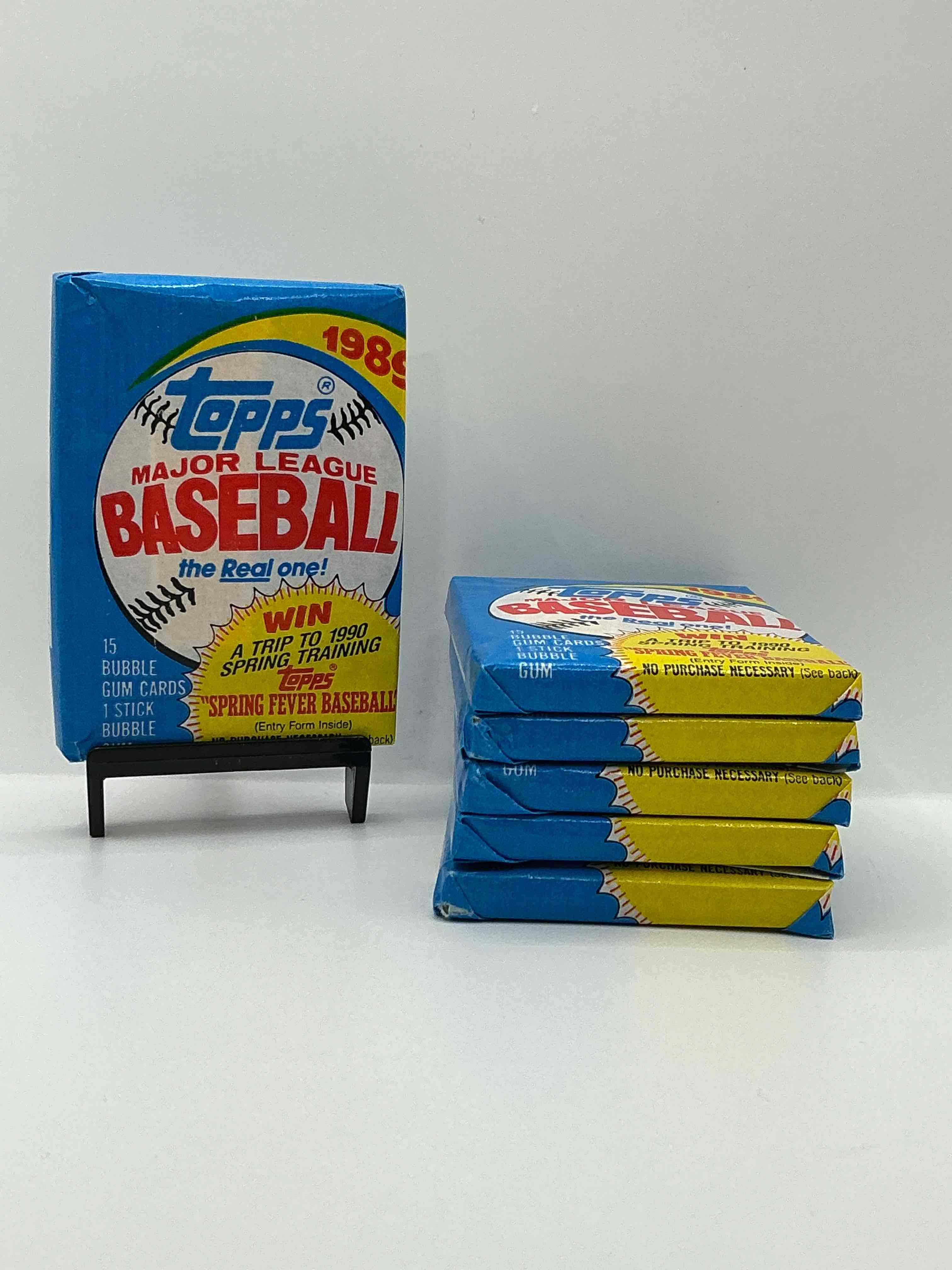 john smoltz & randy johnson rookies!? 1989 topps baseball unopened sports card wax packs! direct from original retail case! search for valuable ken griffey jr. & randy johnson rookie cards as well as valuable bo jackson