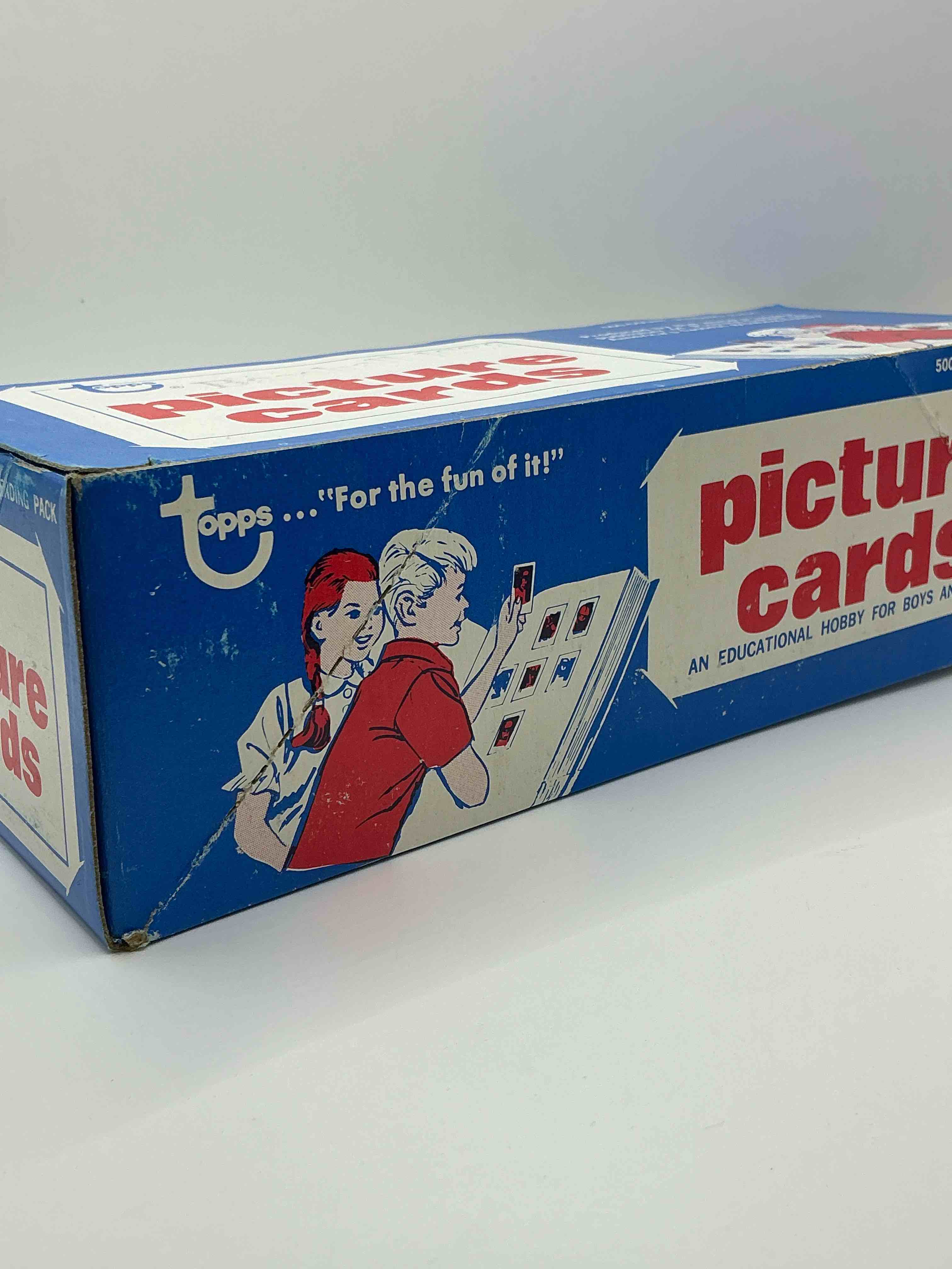 1988 loaded 500 card wow! tops 1988 baseball 500 card vend box, direct from original sealed shipping case. back in the day these vend boxes were used by distributors to fill sports card vending machines, each individual box contains 500 pristine, never touched randomly packed cards. 1988 topps baseball has tons of 80's stars and tom glavine rookie! you may never see these from a sealed case again! epic sports card memorabilia!