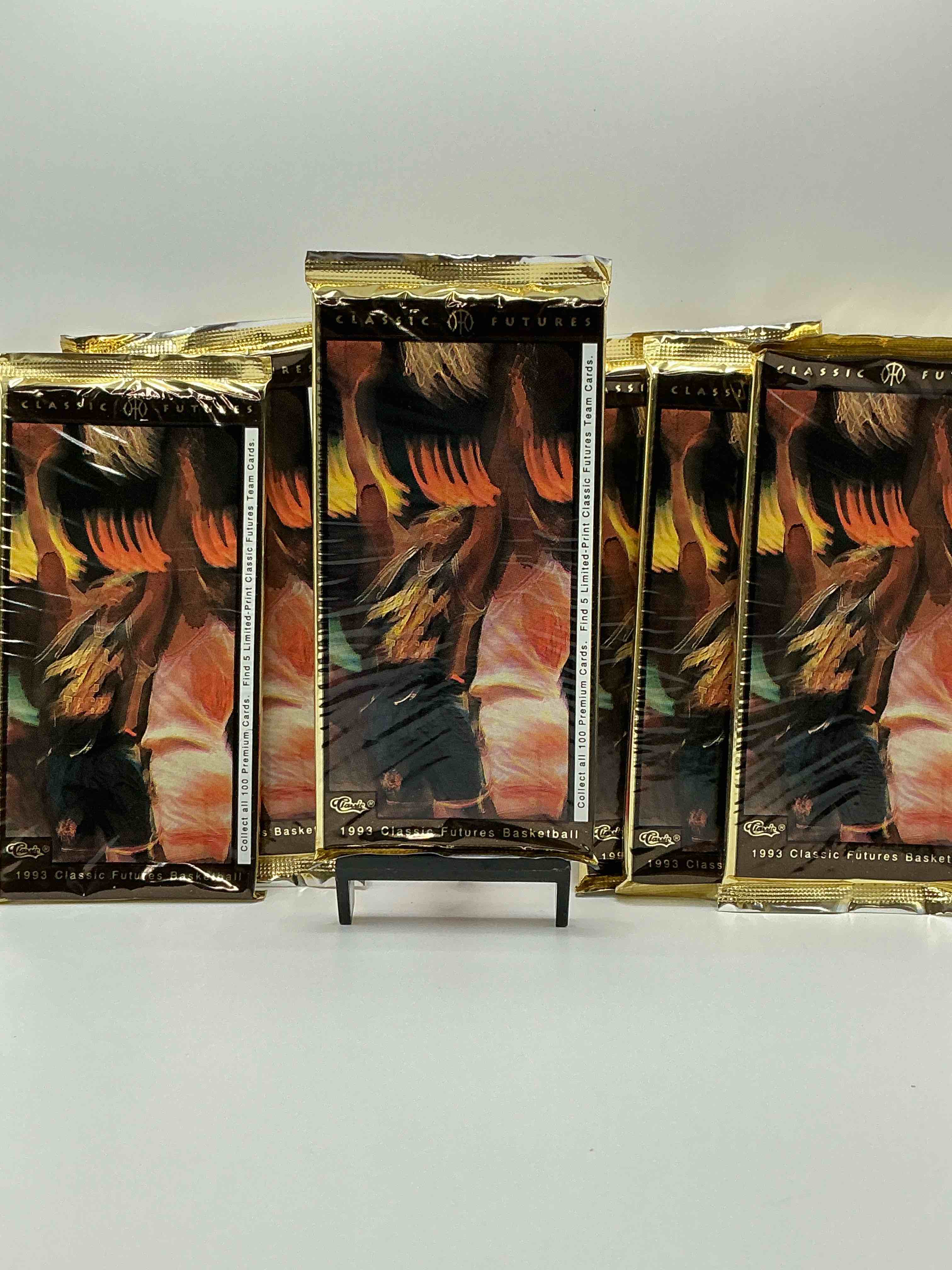 1993 classic draft picks unopened basketball packs! search for chris webber & anfernee hardaway rookies, along with other big names from the year! look for exclusive illustrated cards & numbered cards too!