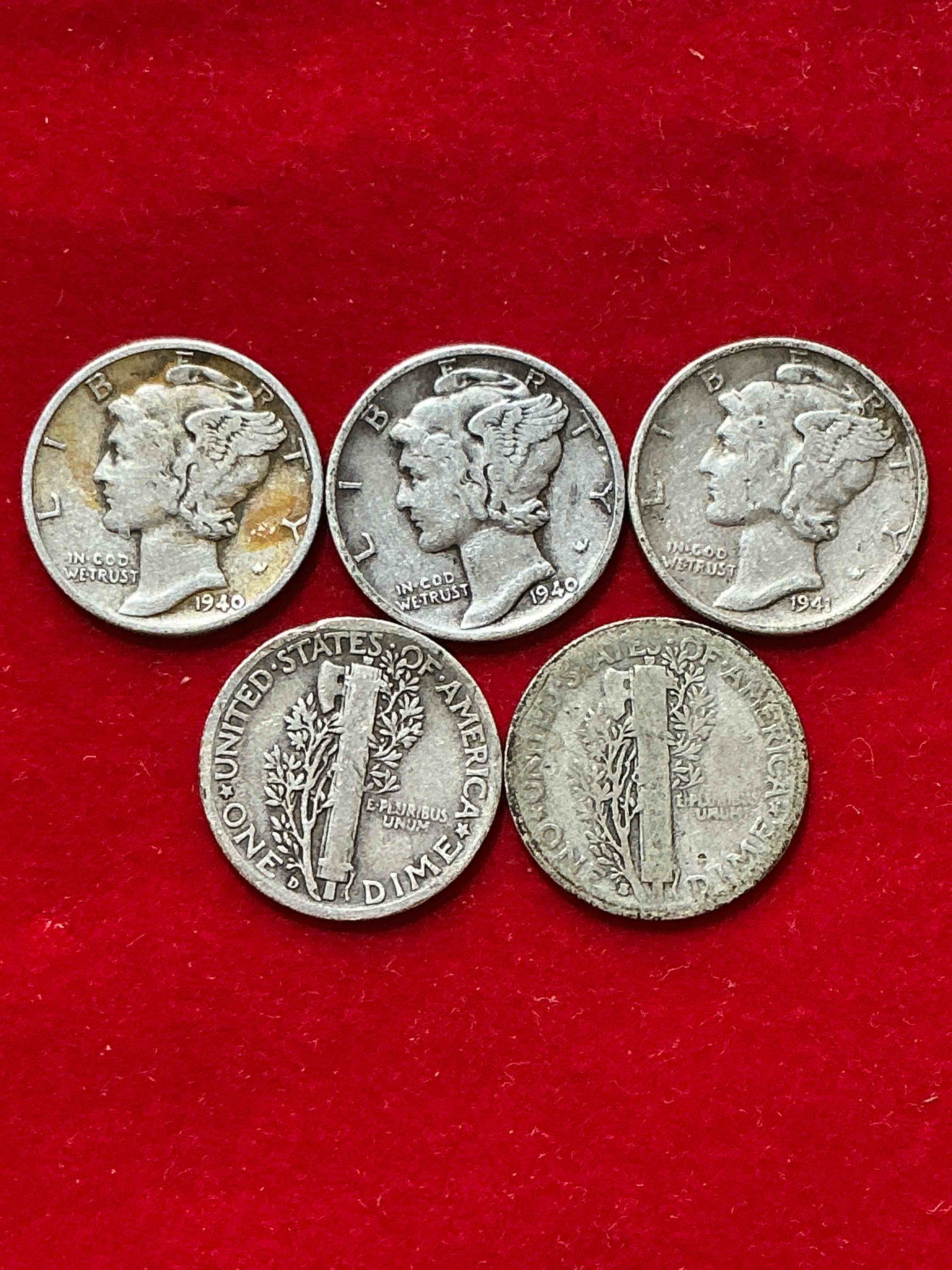 antique u.s. pure fine silver mercury dimes! silver mercury dimes were minted from 1916-1945 & have become serious collector items! check out these awesome examples, all in nice, circulated condition with visible dates & varying years! rare to have visible dates! makes for a great investment in precious metals, mercury dimes are 90% pure fine silver! they don't make em' like this anymore!