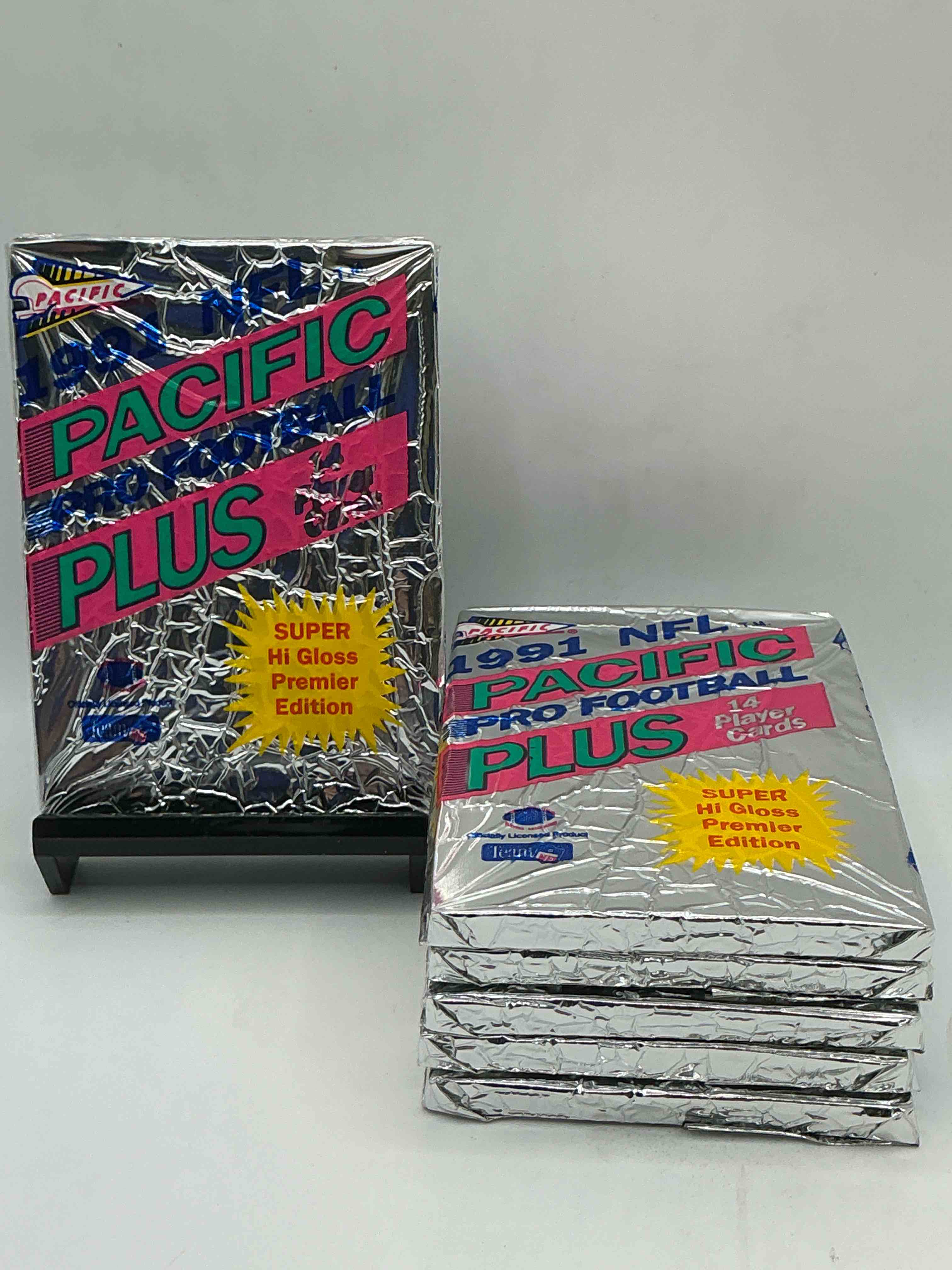 1991 pacific football, something you hardly ever see! pacific footbell sealed card pack, direct from original retail case. search for brett favre rookie, barry sanders, jerry rice & so much more! hard to find!