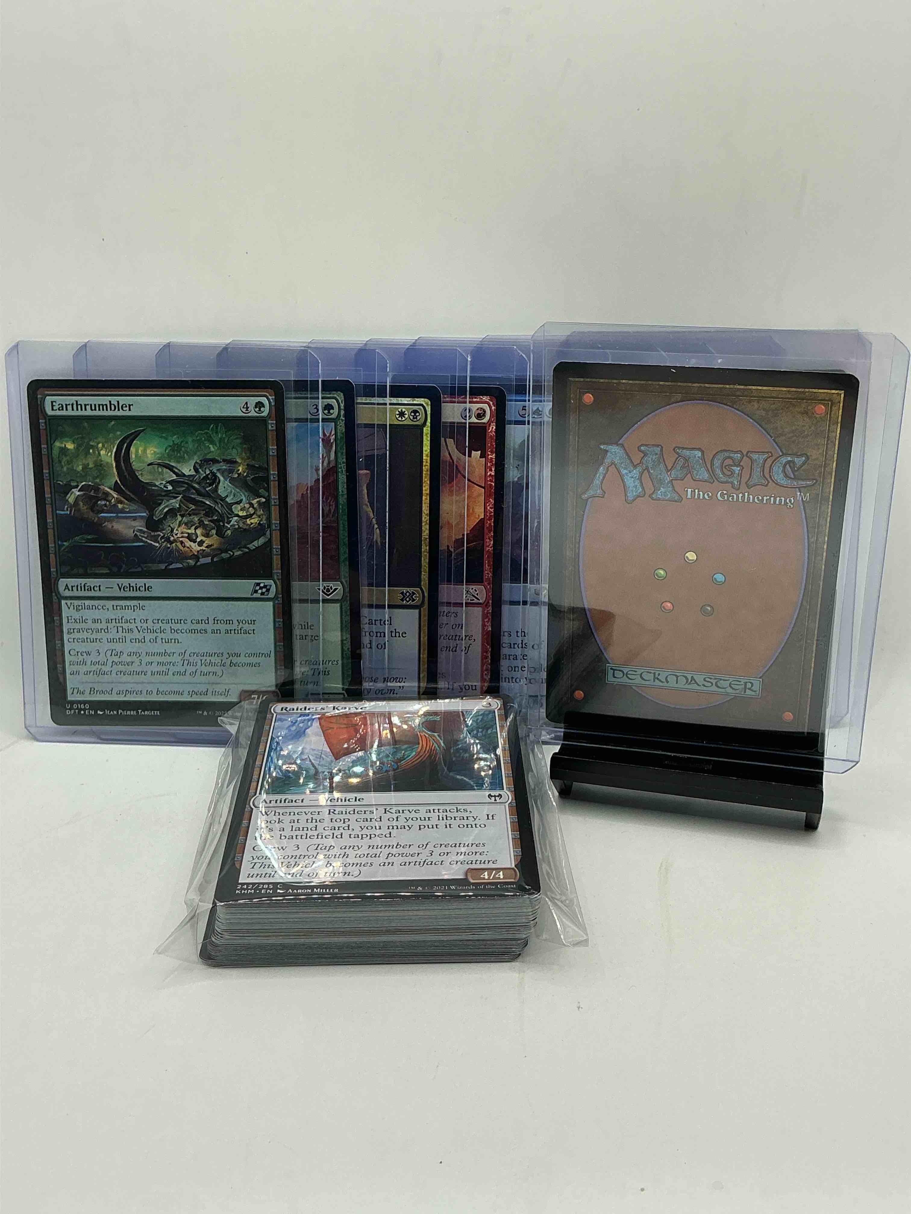 Condition photo showing New/Like New for magic the gathering 50 card lot! lot includes 10 rare or holo foil cards! all cards in excellent shape condition! a great way to join the mtg craze!