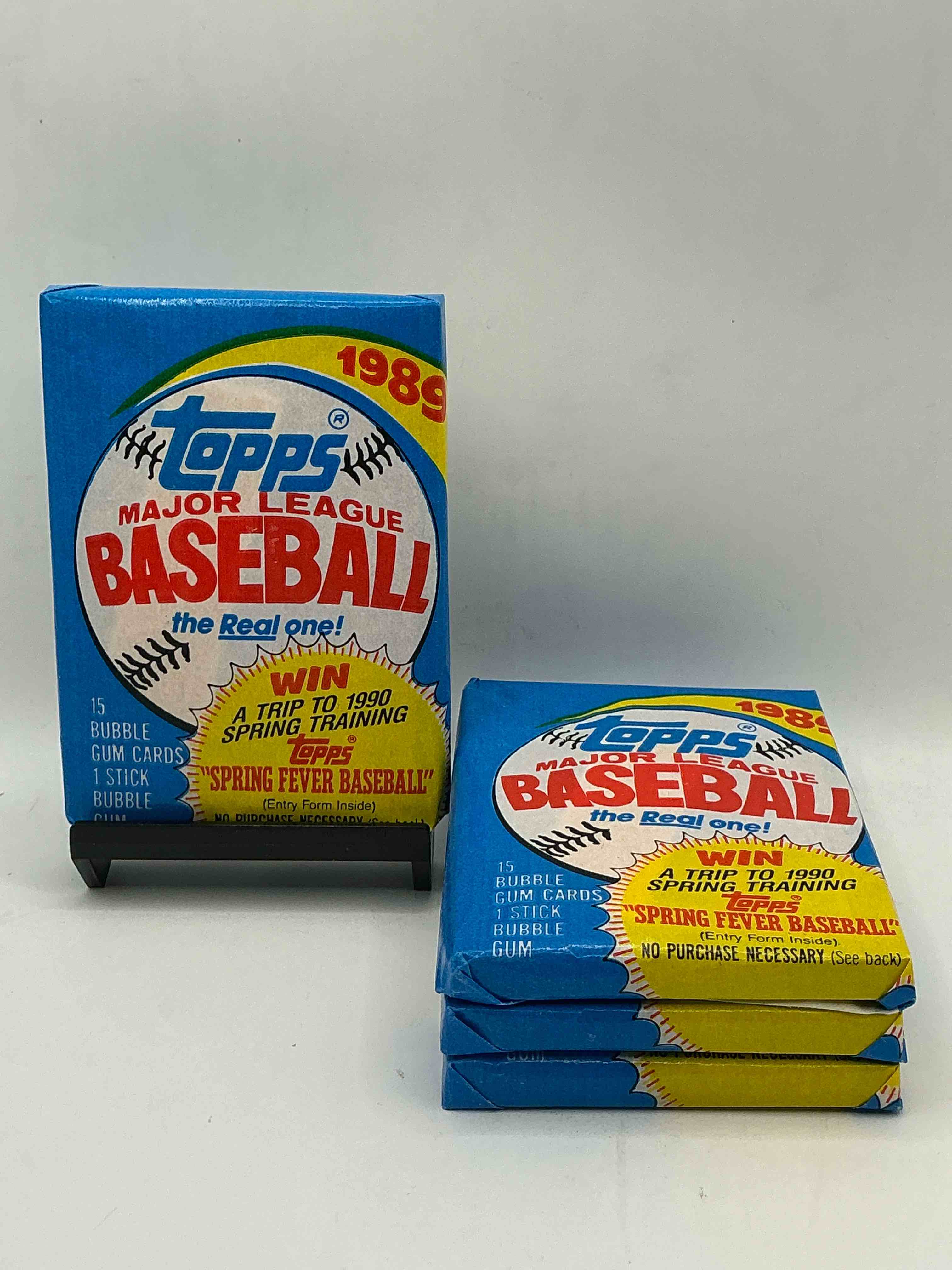 john smoltz & randy johnson rookies!? 1989 topps baseball unopened sports card wax packs! direct from original retail case! search for valuable ken griffey jr. & randy johnson rookie cards as well as valuable bo jackson