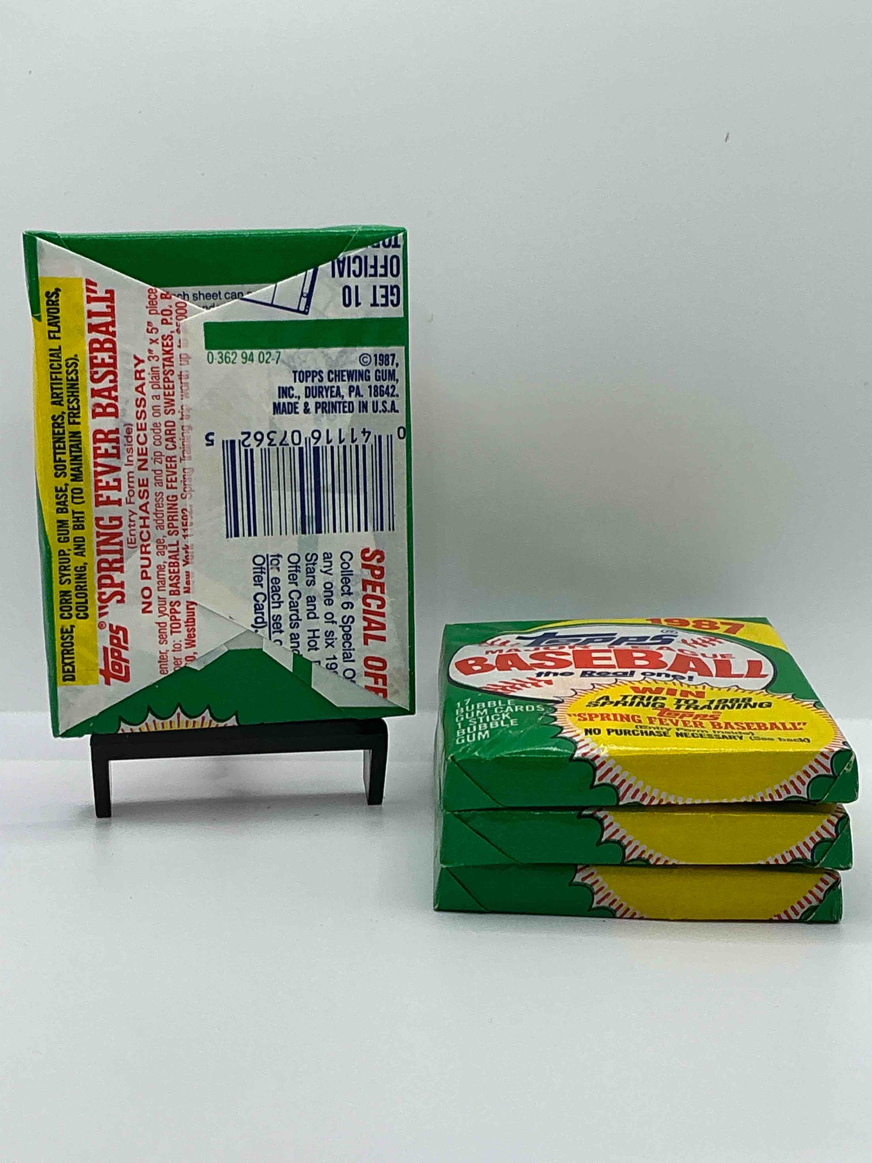 Condition photo showing New/Like New for loaded! 1987 topps baseball unopened sports card collectible wax pack, direct from original retail case! 1987 topps baseball is a loaded year with rookie cards from barry bonds (psa 10 $300+), bo jackson, jose canseco & more! excellent condition!